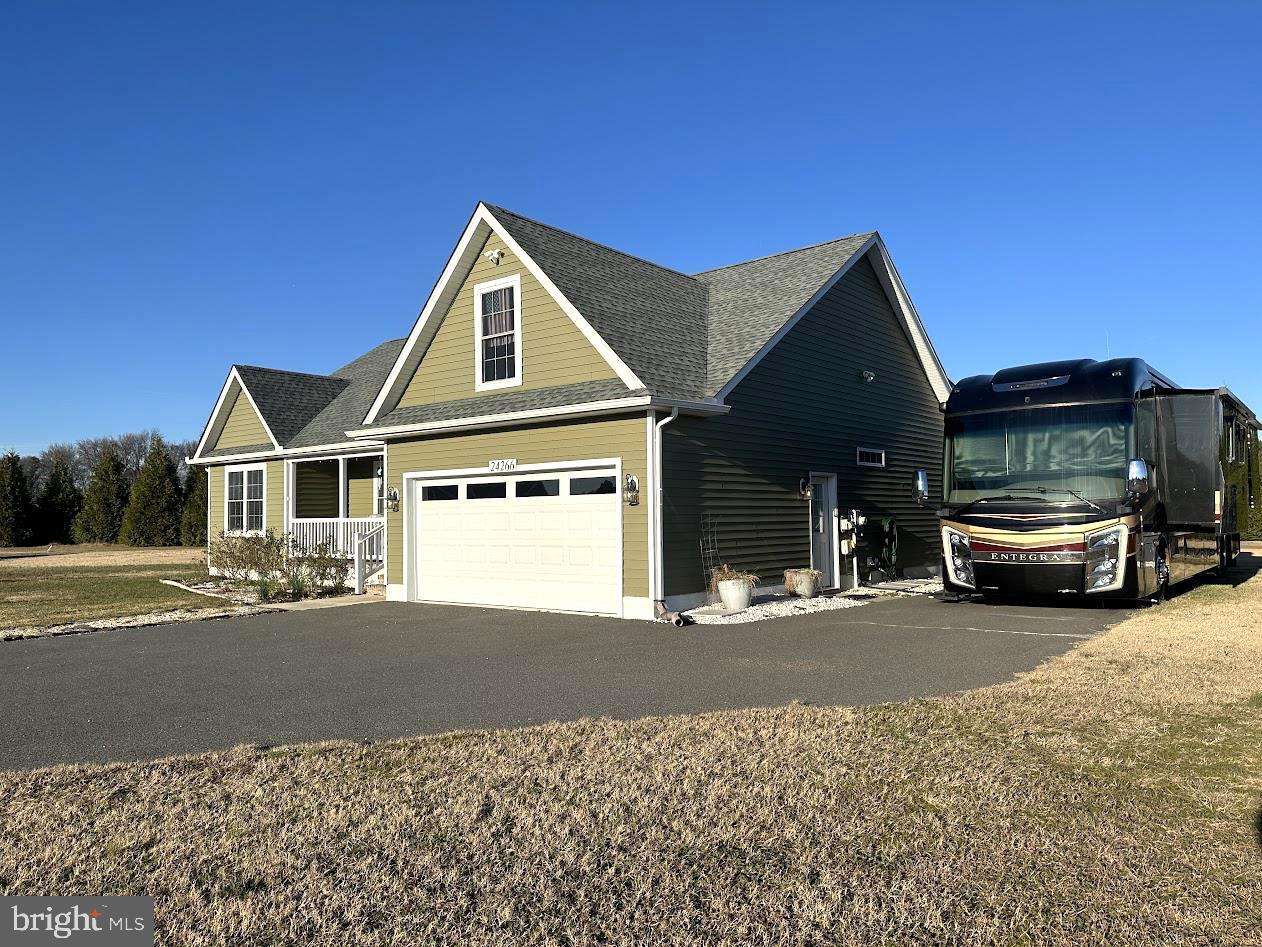 SOUTHPOINTE CROSSING - Residential