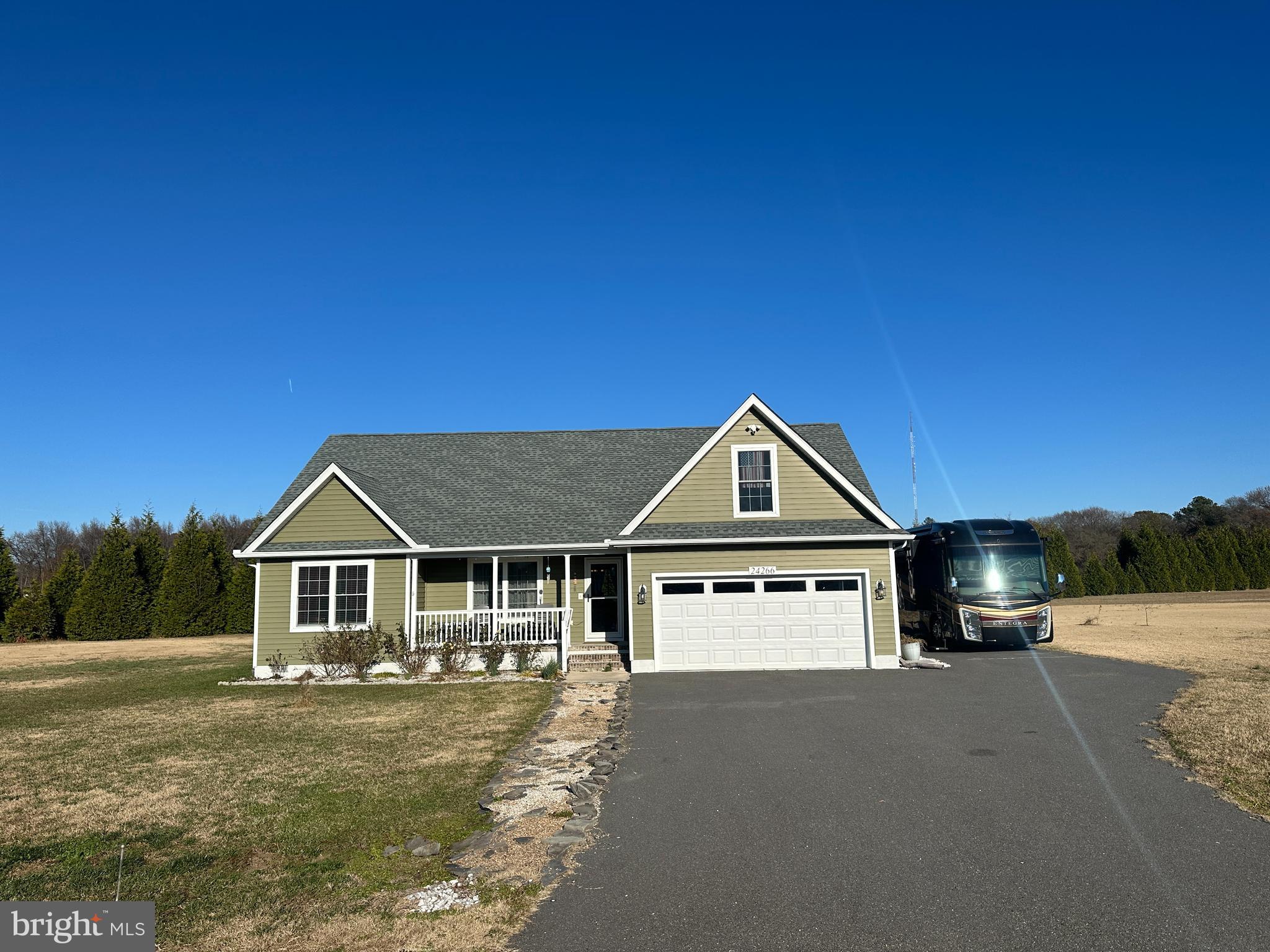 SOUTHPOINTE CROSSING - Residential