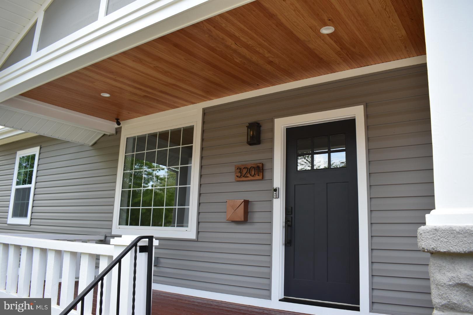 MT RAINIER- FUNKHOUSERS - Residential