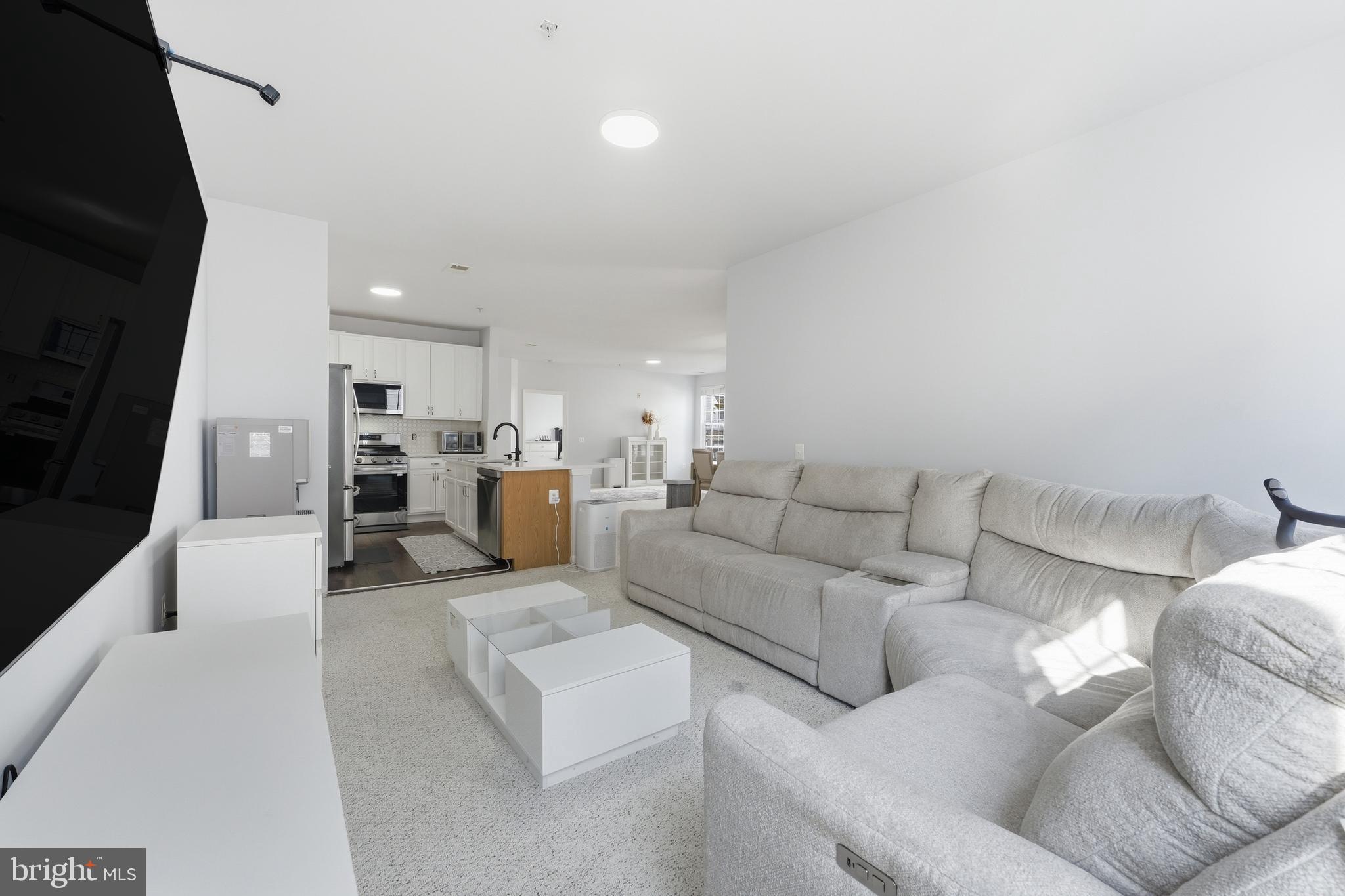 COURTS AT WESCOTT RIDGE - Residential