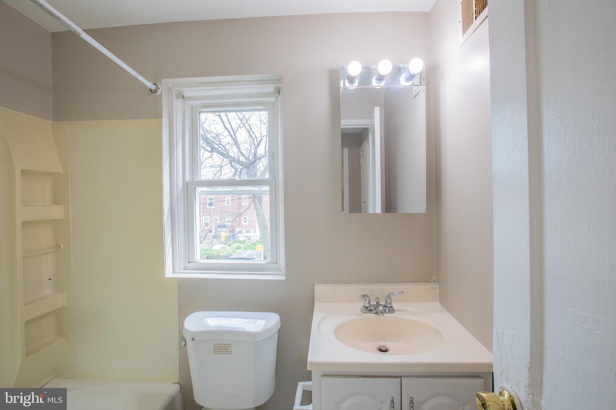 BROOKLYN PARK - Residential Lease