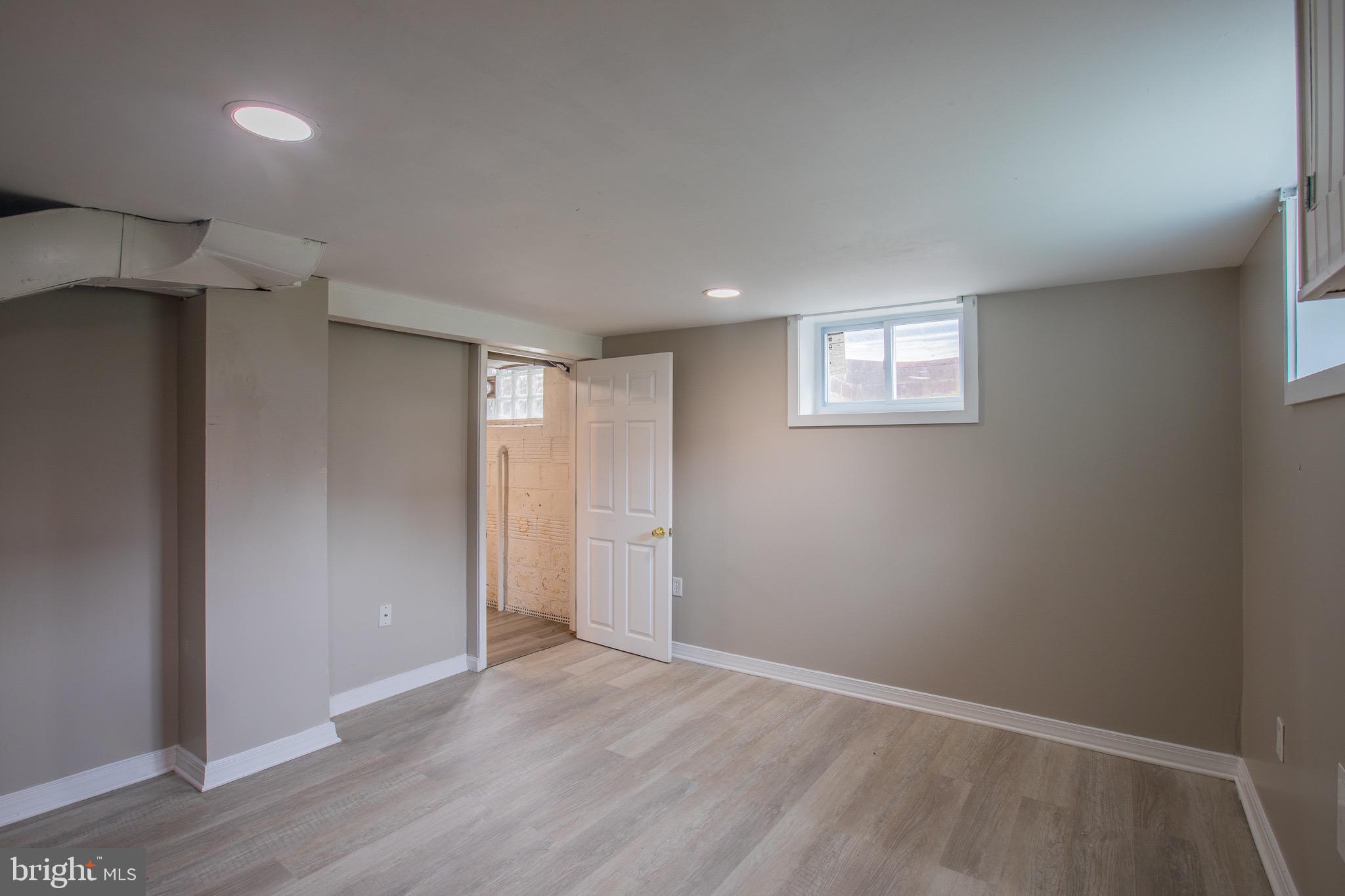 BROOKLYN PARK - Residential Lease