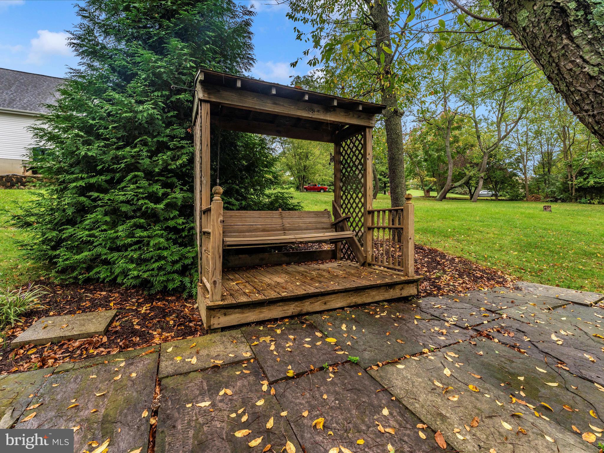 LONGVIEW ESTATES - Residential