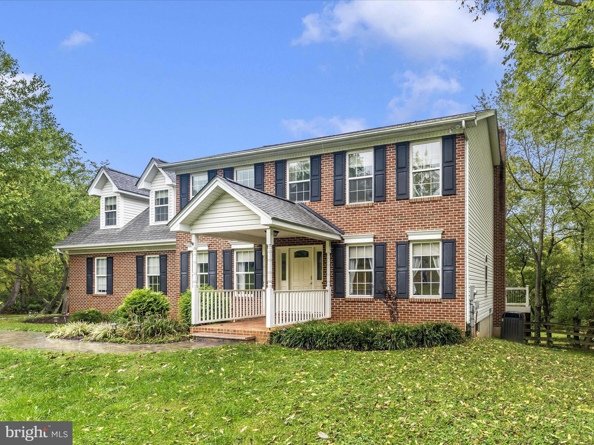 LONGVIEW ESTATES - Residential