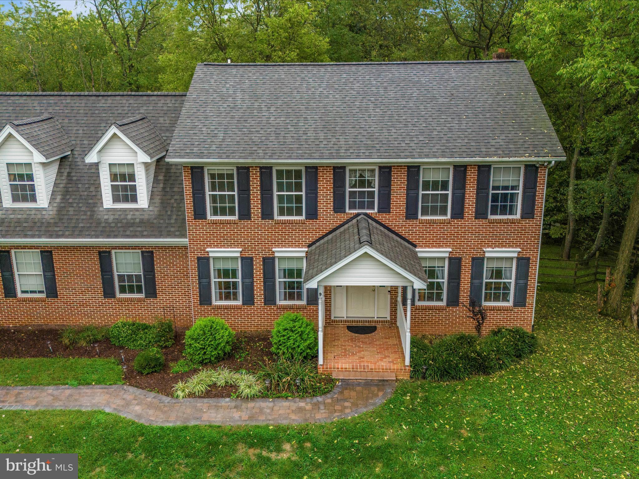 LONGVIEW ESTATES - Residential