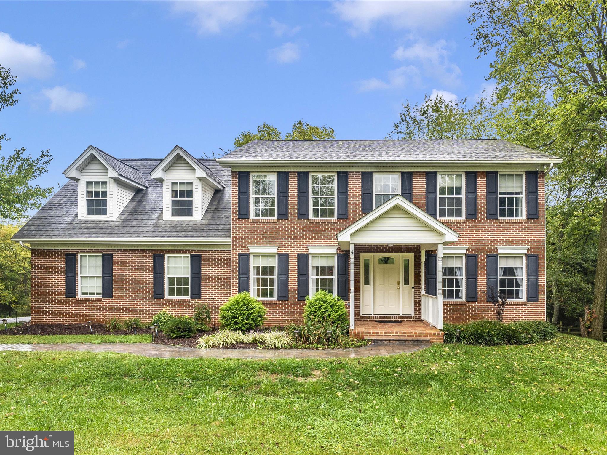 LONGVIEW ESTATES - Residential