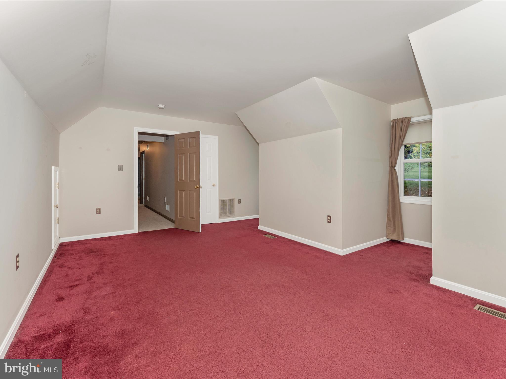 LONGVIEW ESTATES - Residential