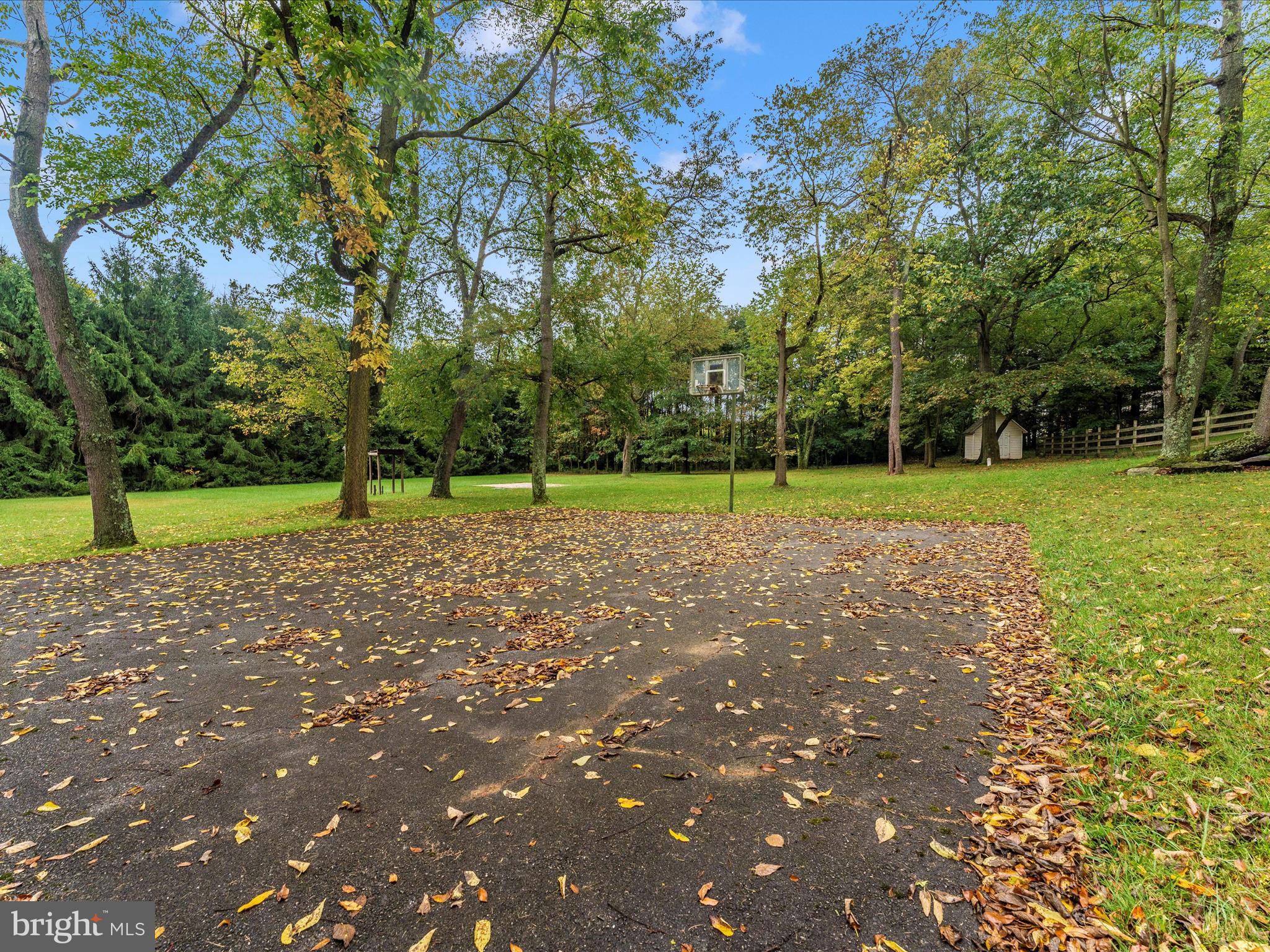 LONGVIEW ESTATES - Residential