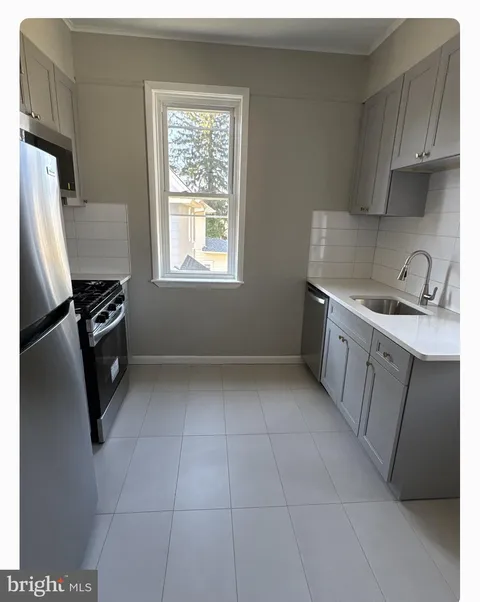 MLS: NJCD2113436