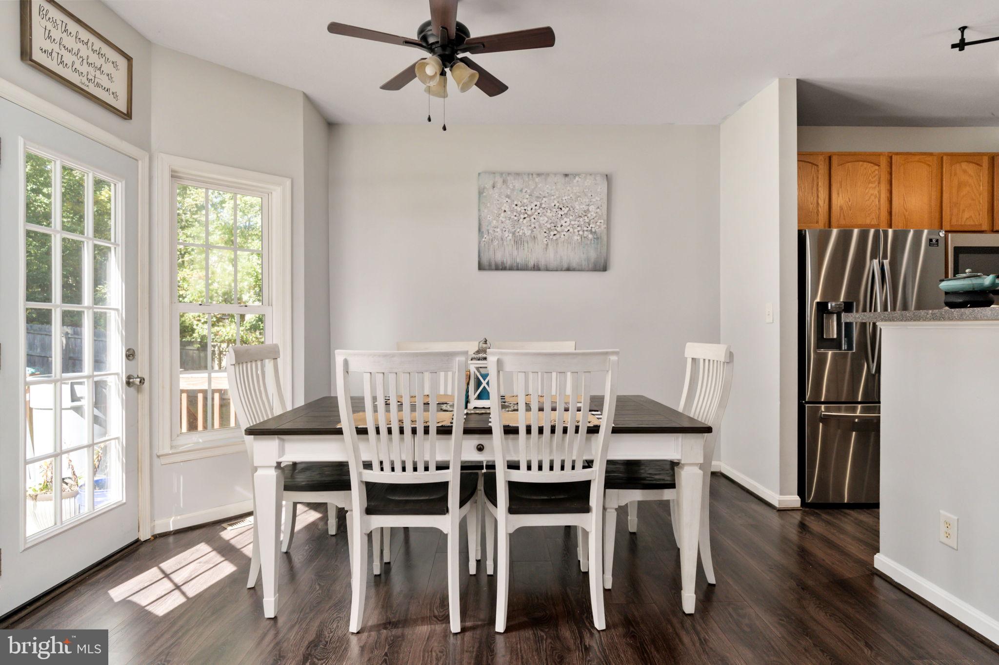 LAKE LAND OR - Residential