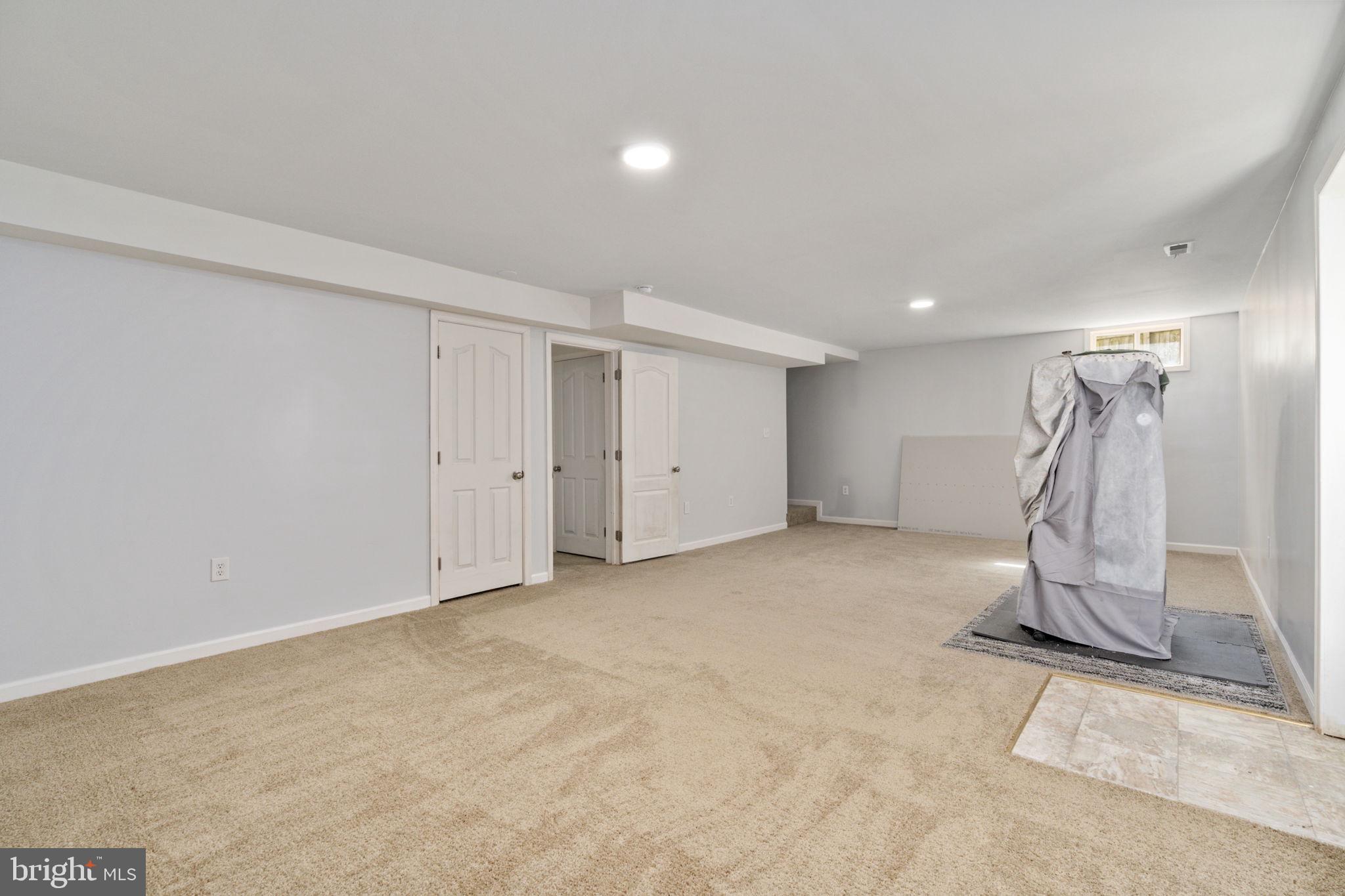 LAKE LAND OR - Residential