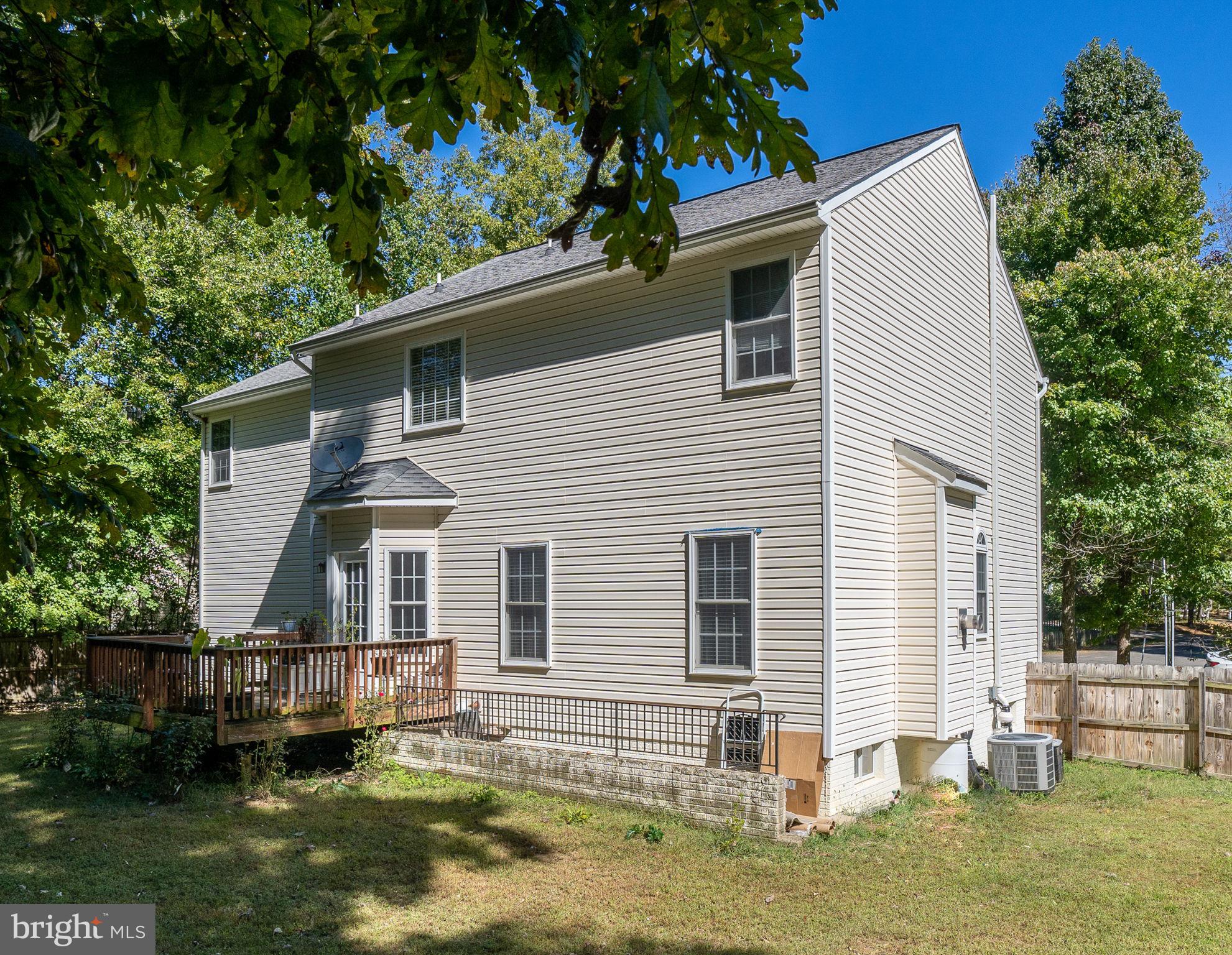 LAKE LAND OR - Residential