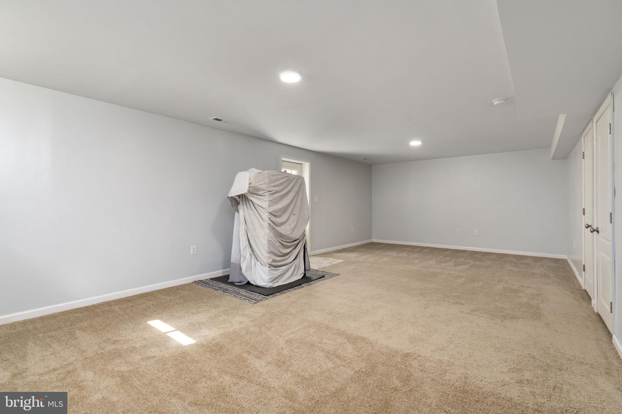 LAKE LAND OR - Residential