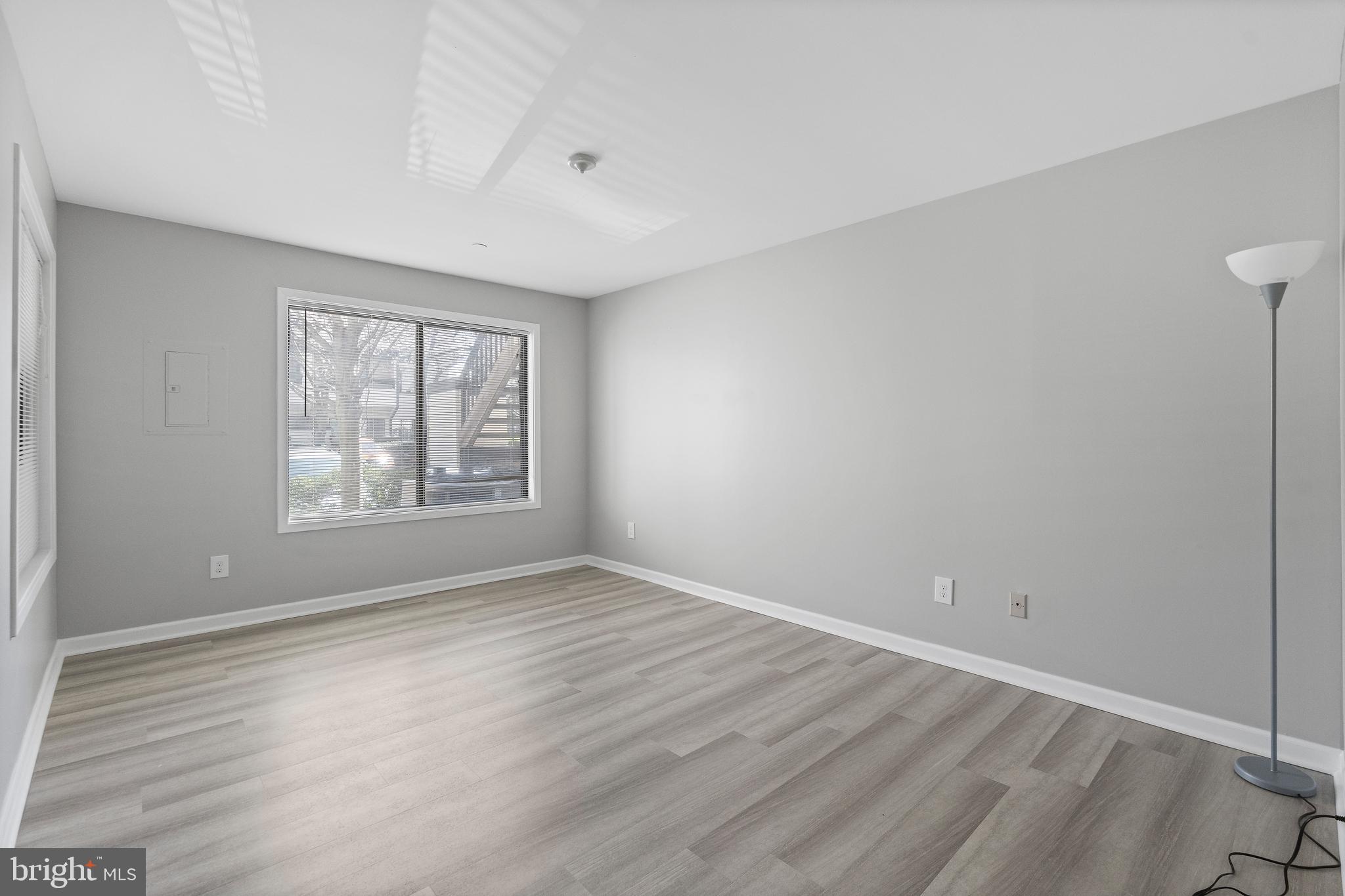 CHRISTOPHER COURT - Residential