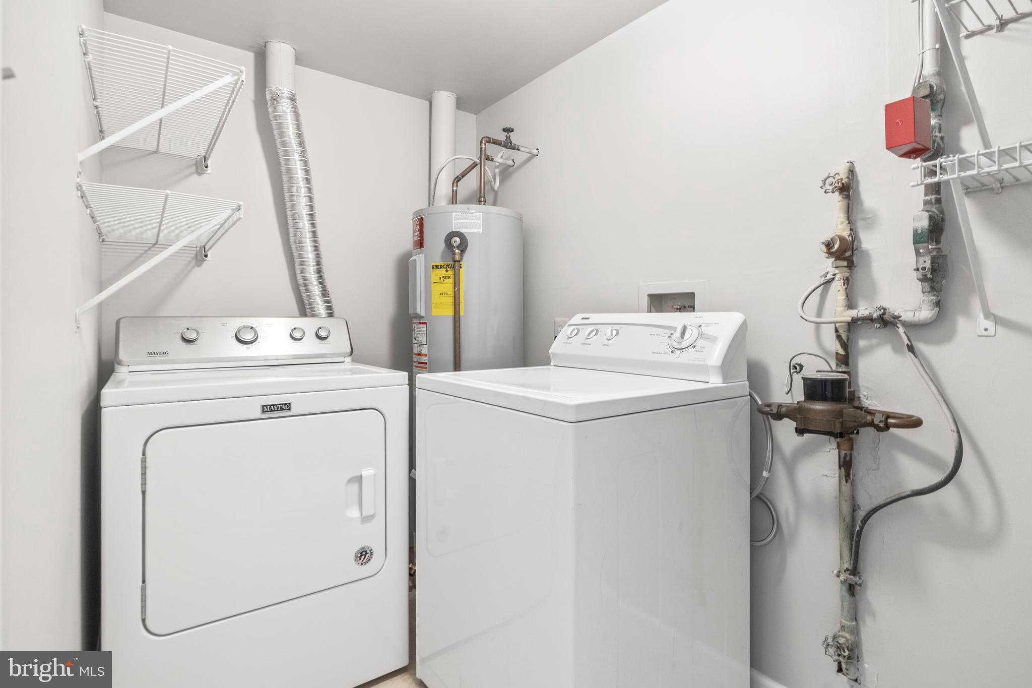 CHRISTOPHER COURT - Residential