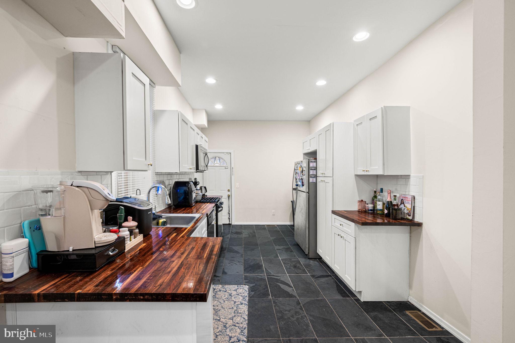 FRANCISVILLE - Residential