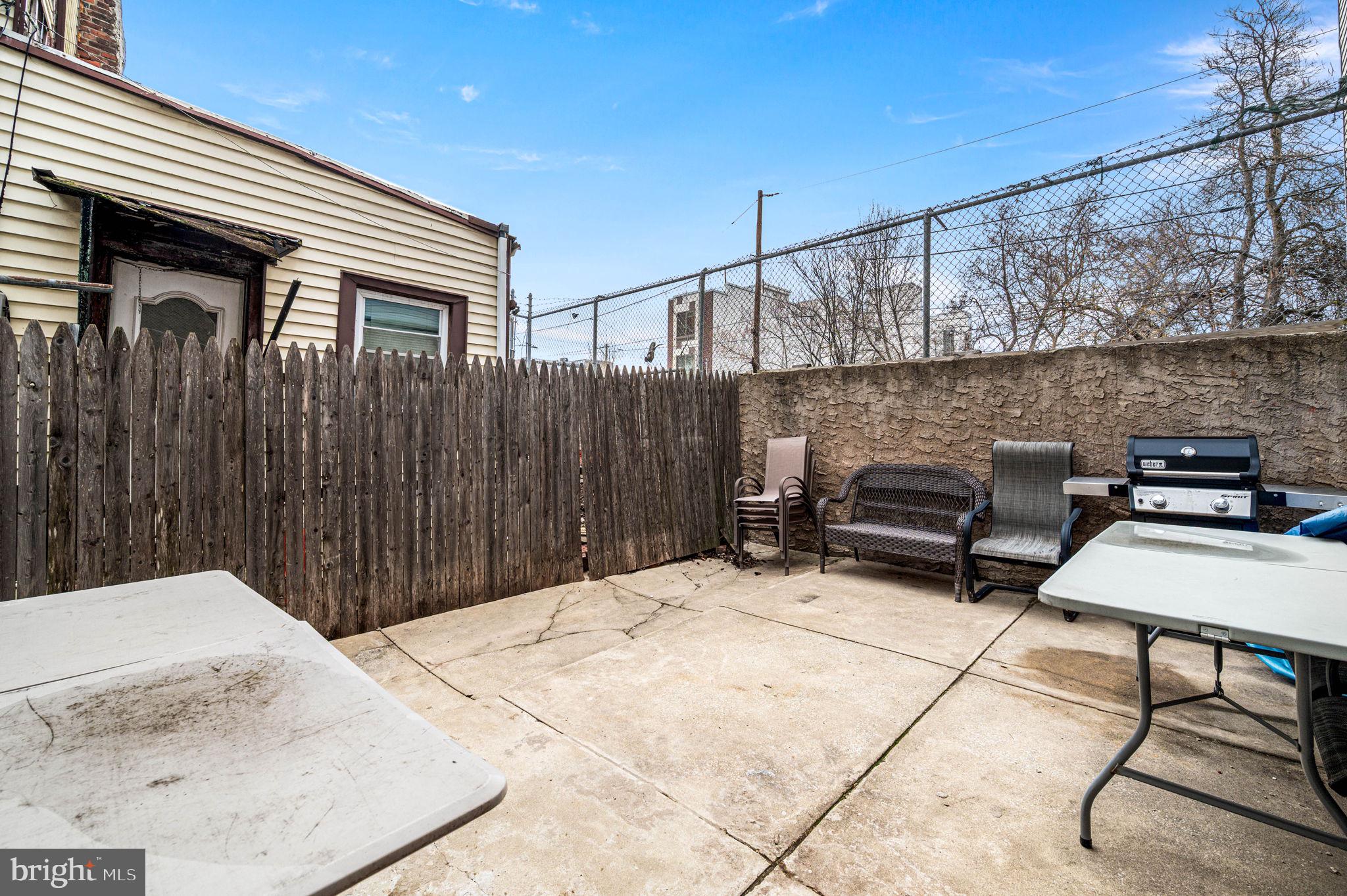 FRANCISVILLE - Residential