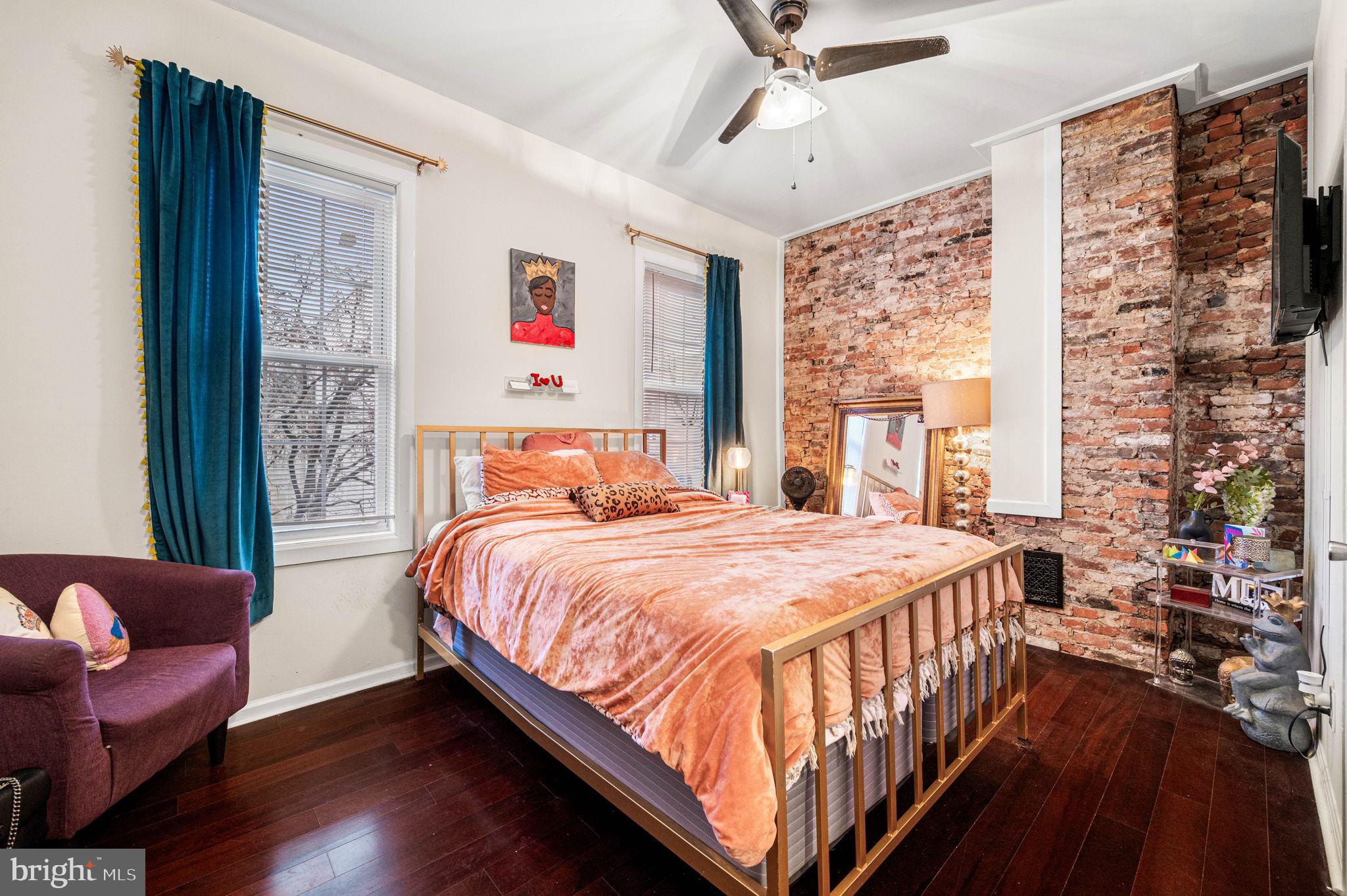 FRANCISVILLE - Residential