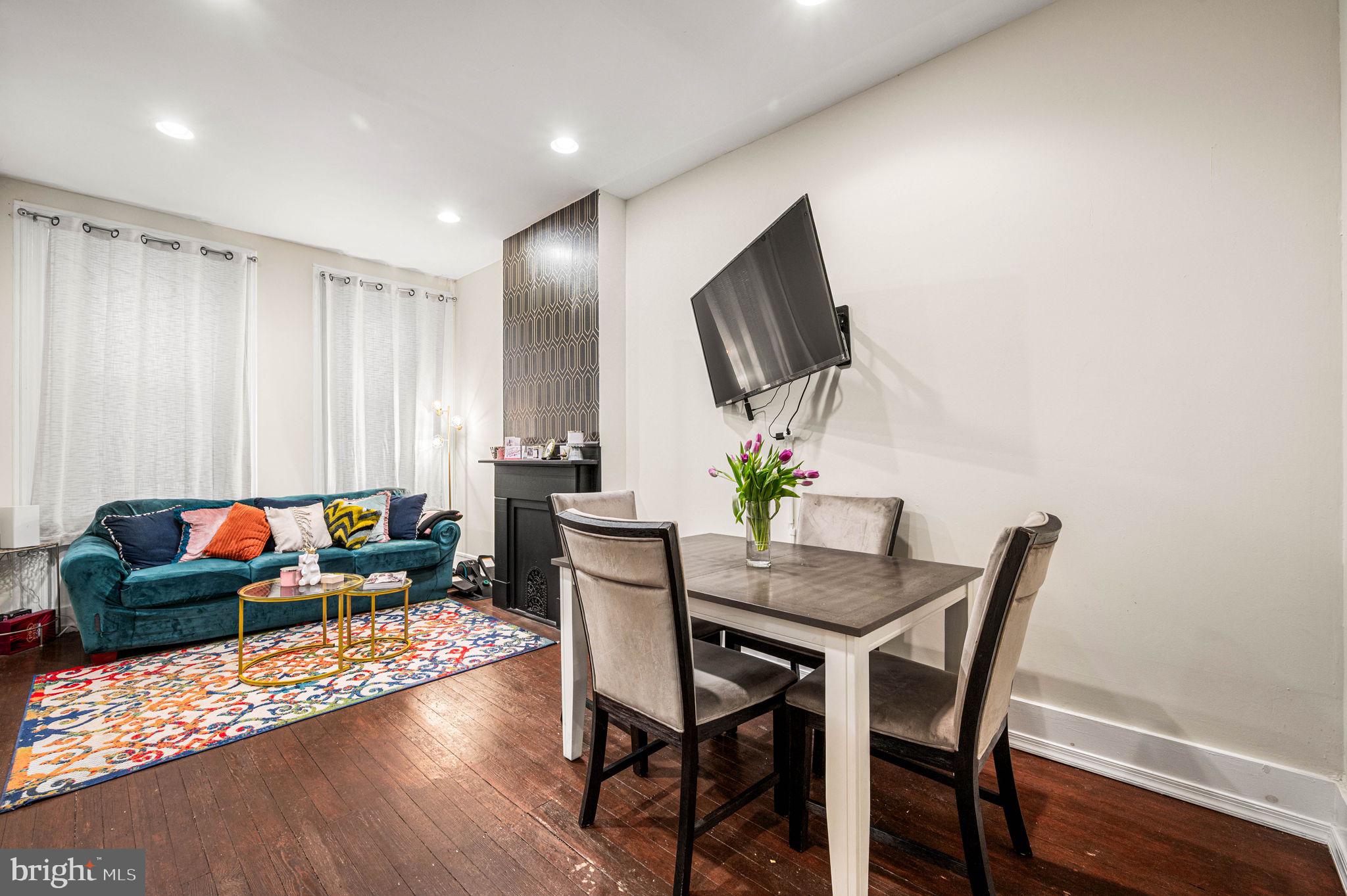 FRANCISVILLE - Residential