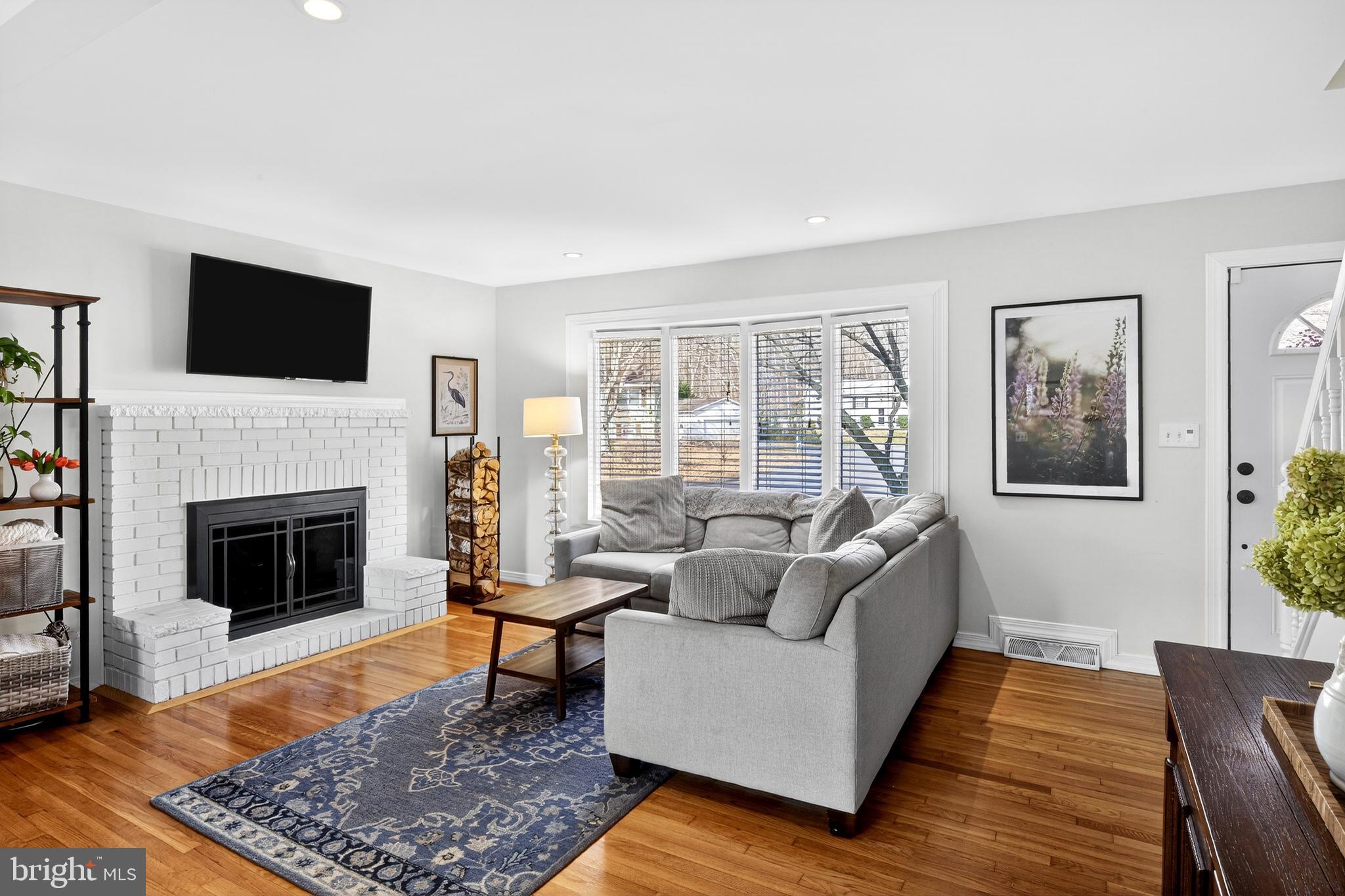 1507 MANOR VIEW ROAD