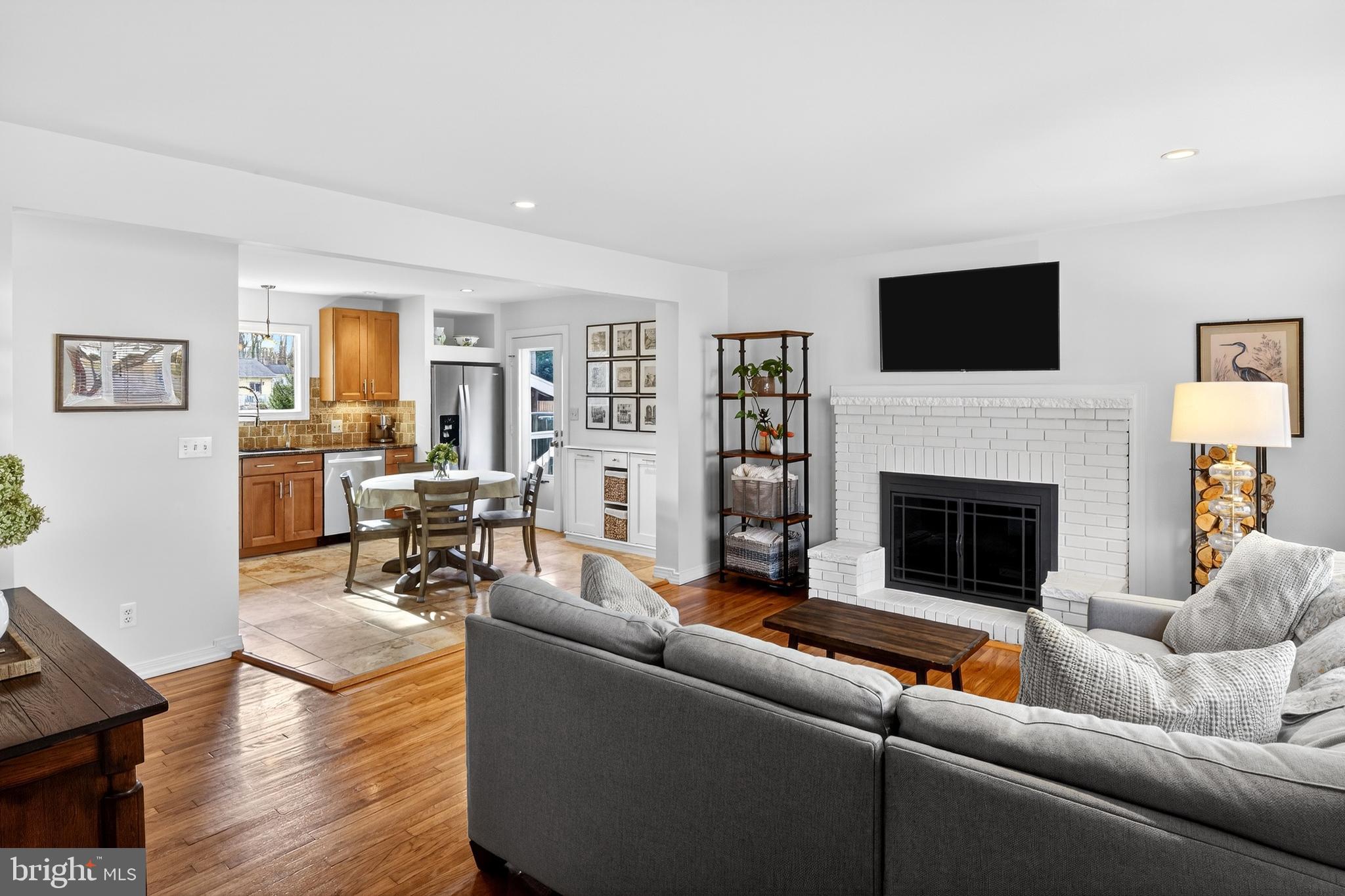 1507 MANOR VIEW ROAD