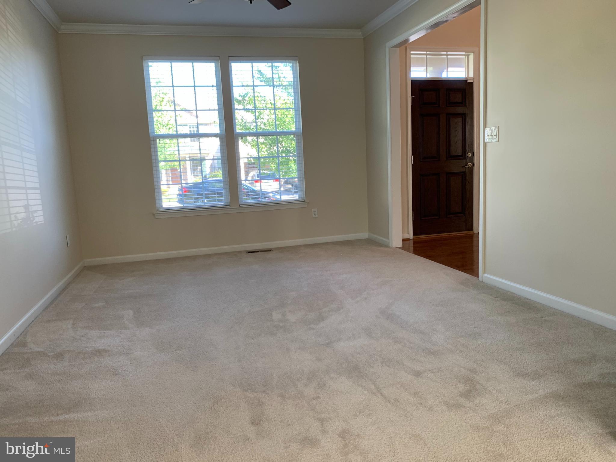 AUTUMN VIEW - Residential Lease