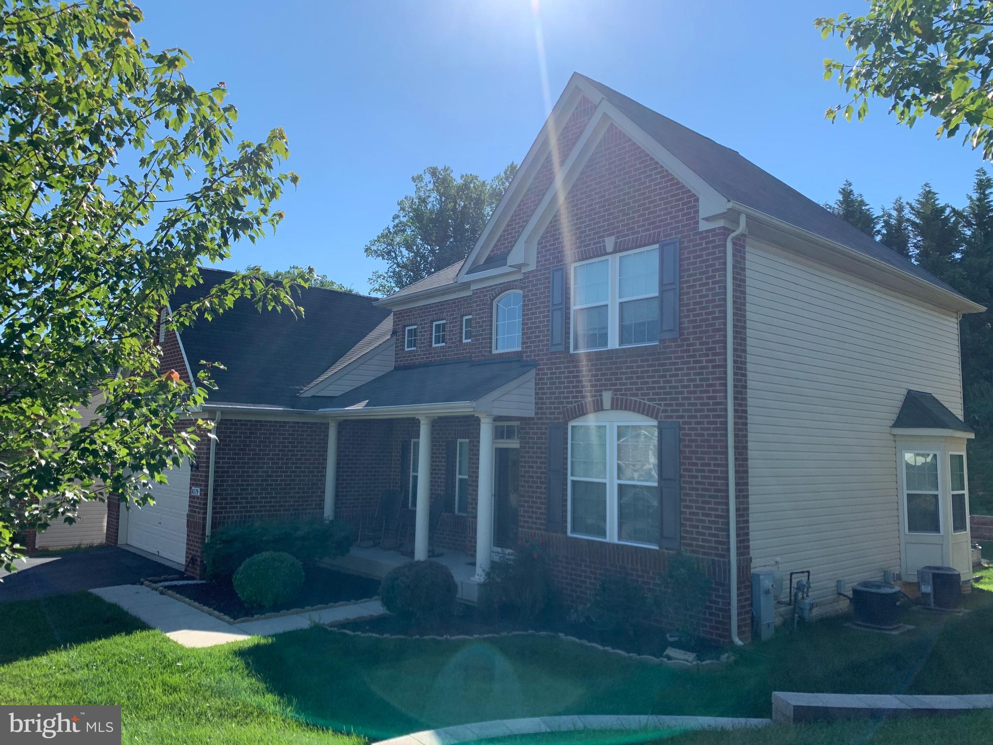 AUTUMN VIEW - Residential Lease