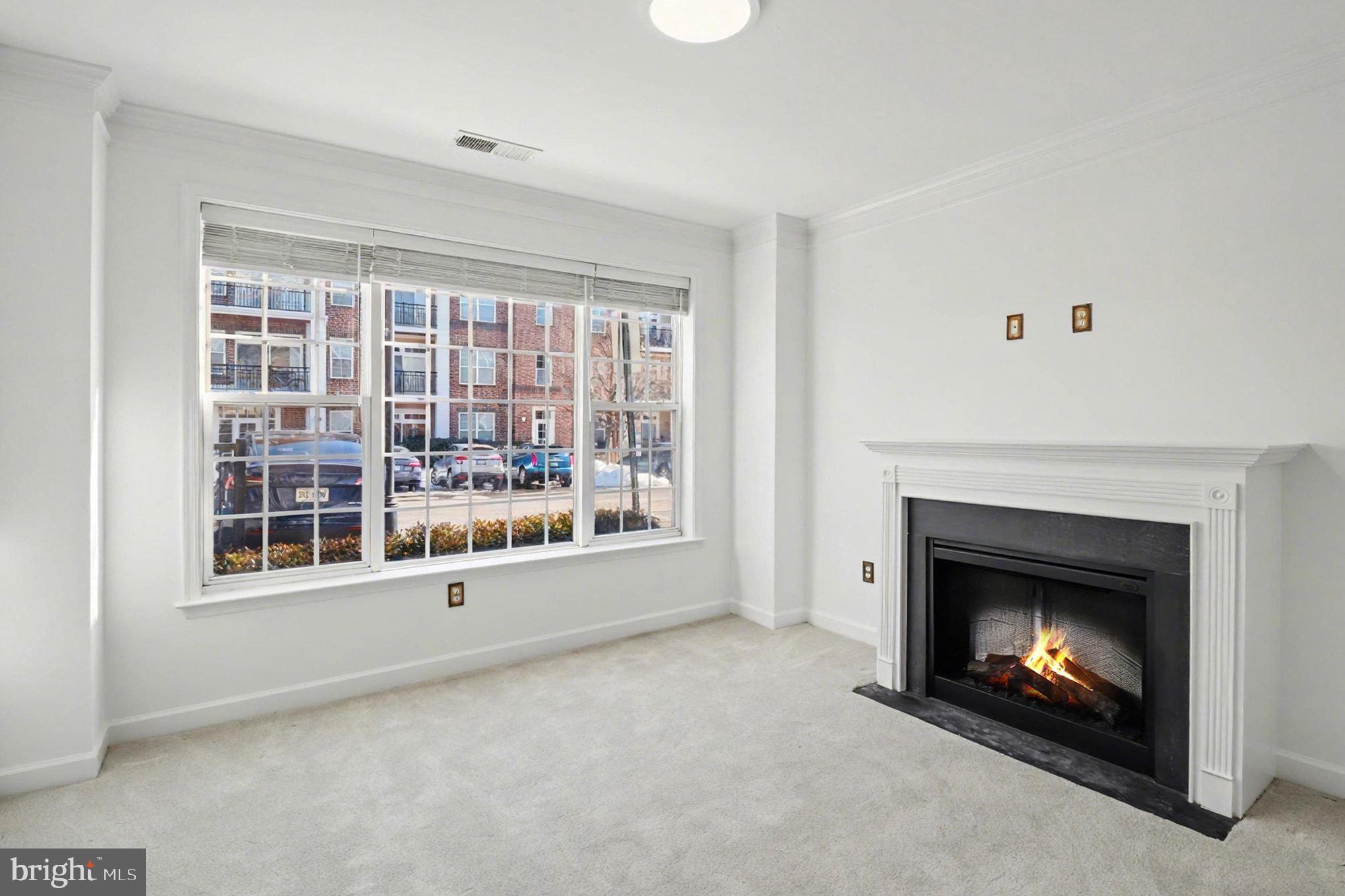 COBBLESTONE SQUARE - Residential