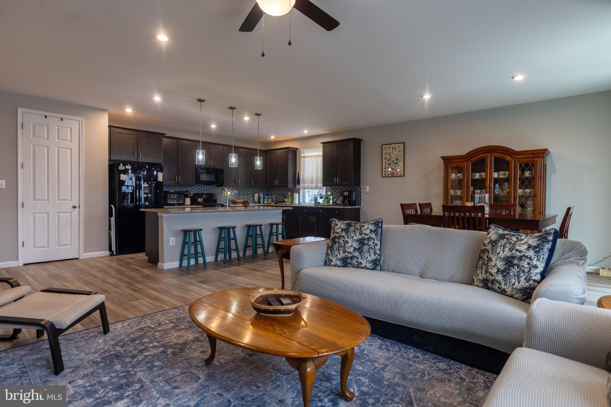 WARM SPRING RIDGE - Residential