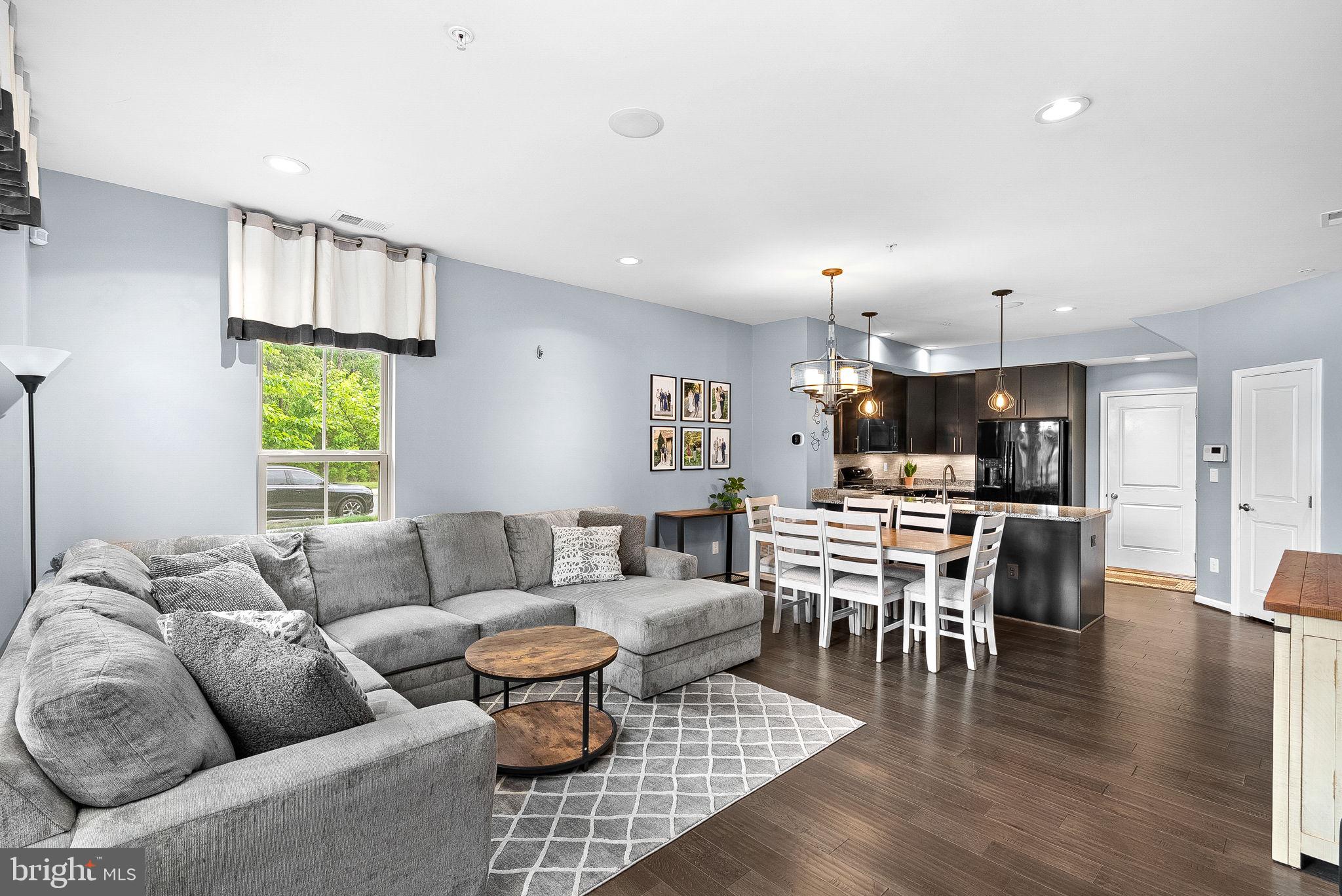 25284 GRAY POPLAR TERRACE