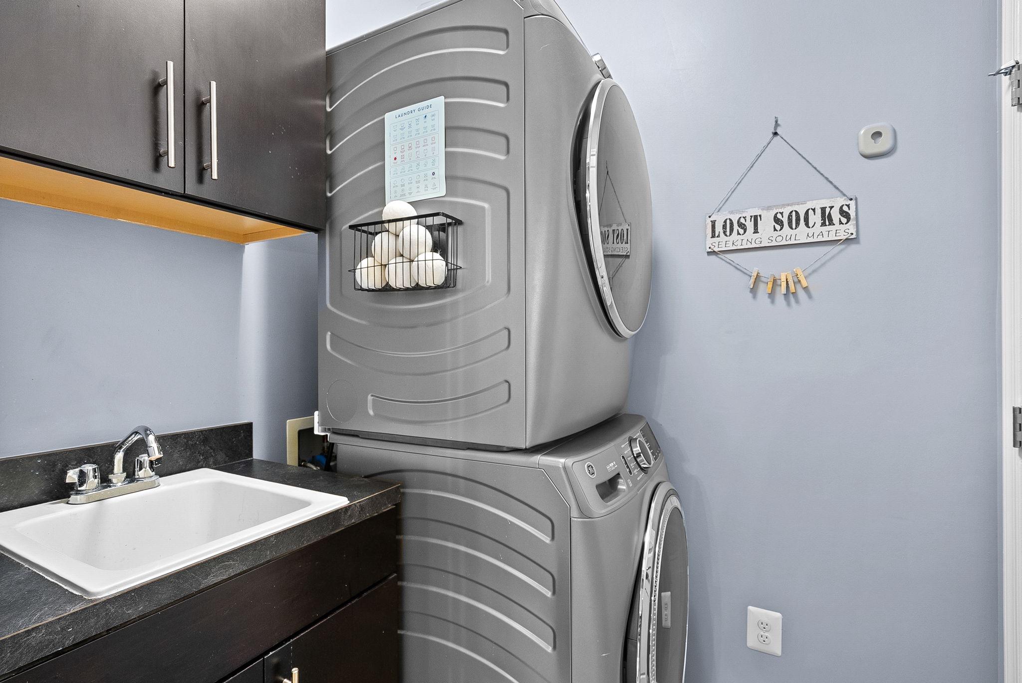 LOUDOUN CROSSING CONDOMINIUM - Residential