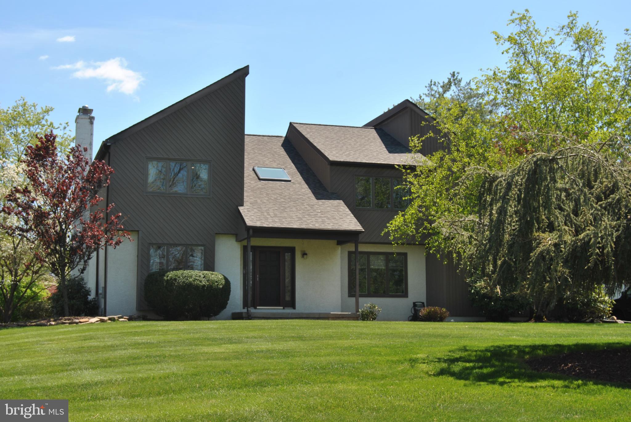 7 SHERIDAN DRIVE