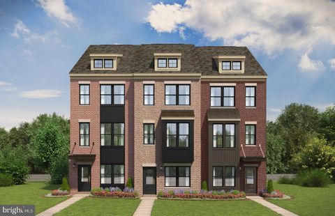 Townhouse For Sale - 3406 Chester Alley<br/> HYATTSVILLE, MD 20782