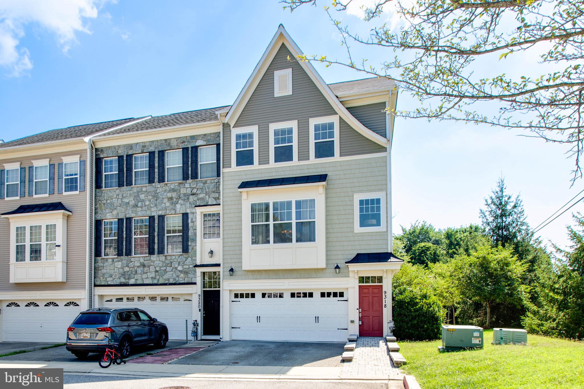 9318 ROCK RIPPLE LANE