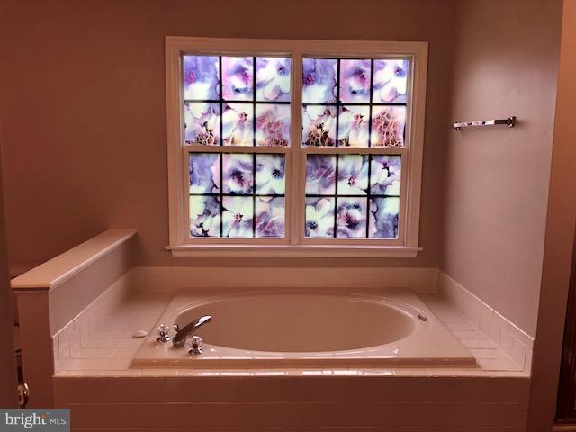 STAFFORD LAKES VILLAGE - Residential Lease