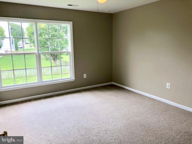 STAFFORD LAKES VILLAGE - Residential Lease