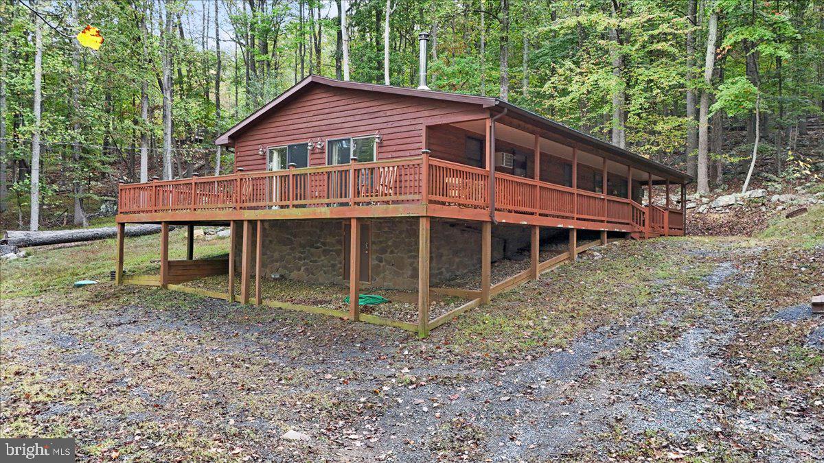 ROUSE MOUNTAIN - Residential