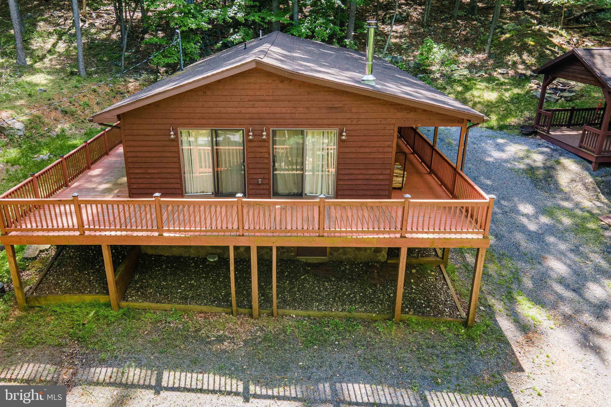 ROUSE MOUNTAIN - Residential