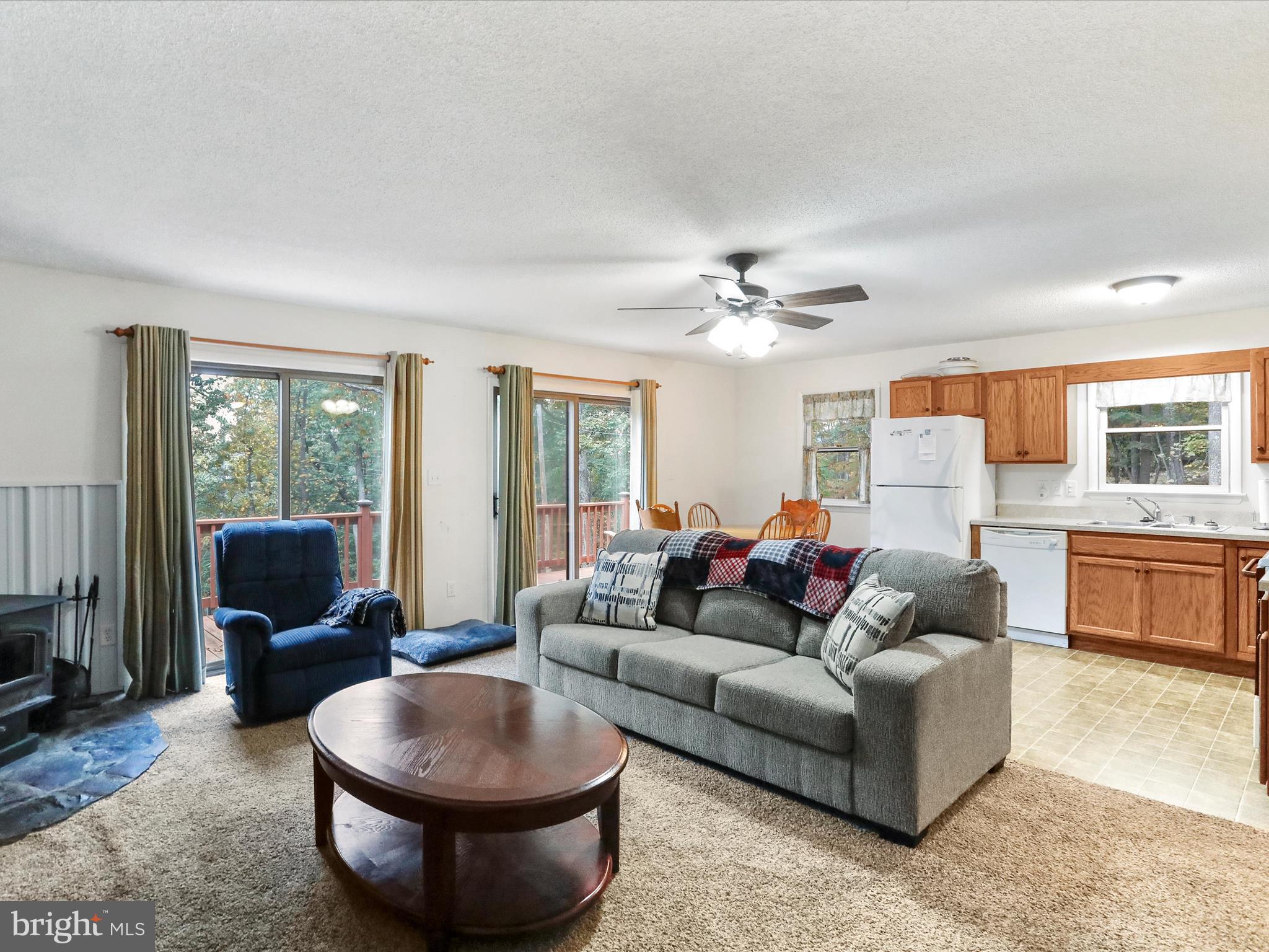 ROUSE MOUNTAIN - Residential