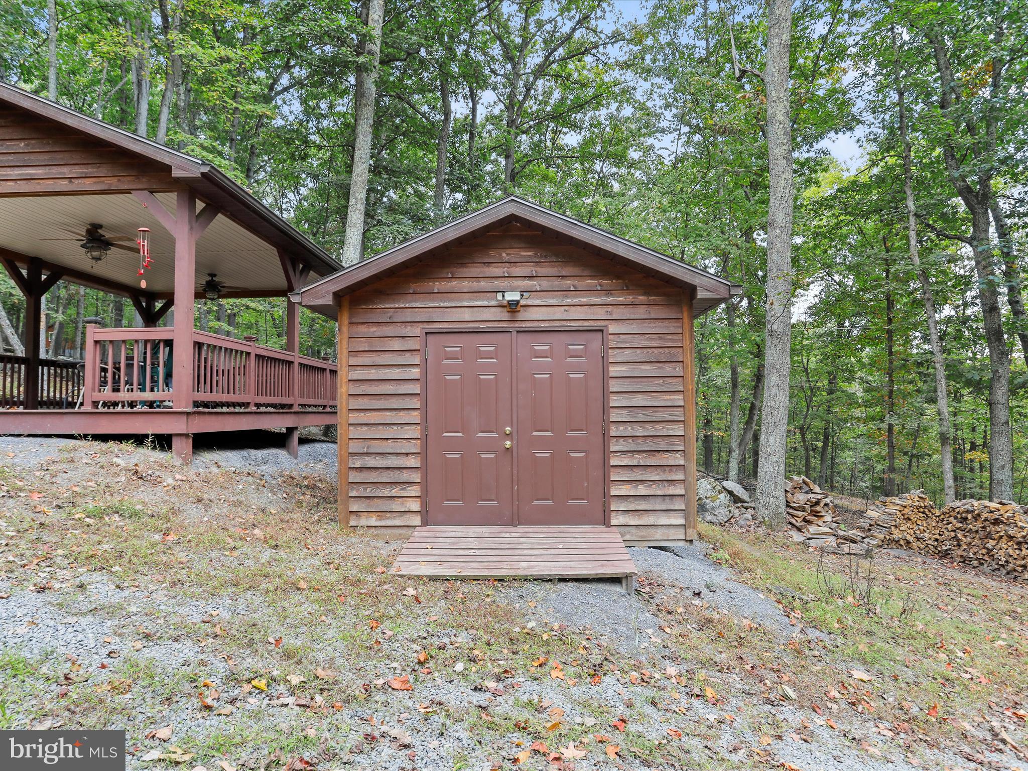 ROUSE MOUNTAIN - Residential