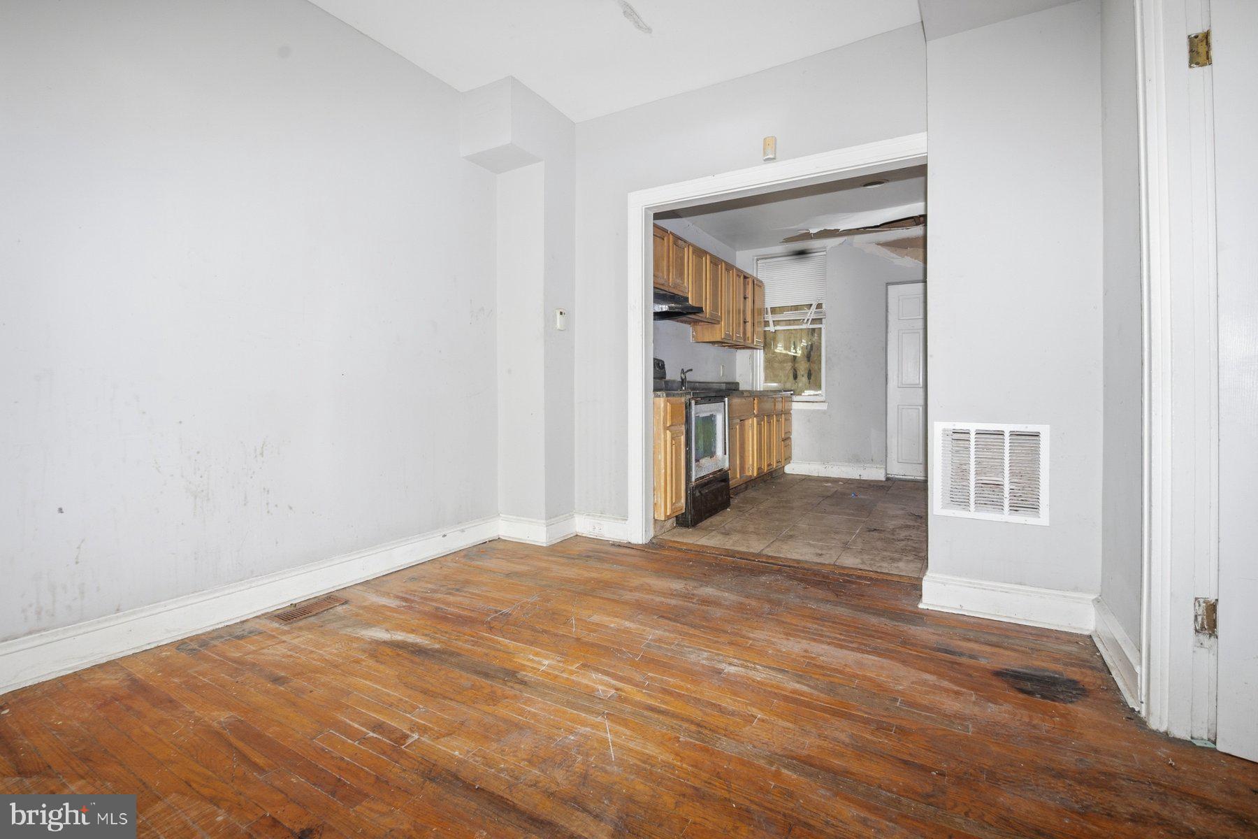 BIDDLE STREET - Residential