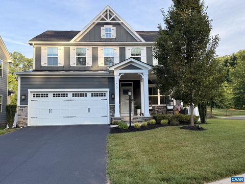 Homes For Sale - 3413 Steamer Dr Dr<br/> KESWICK, VA 22947
