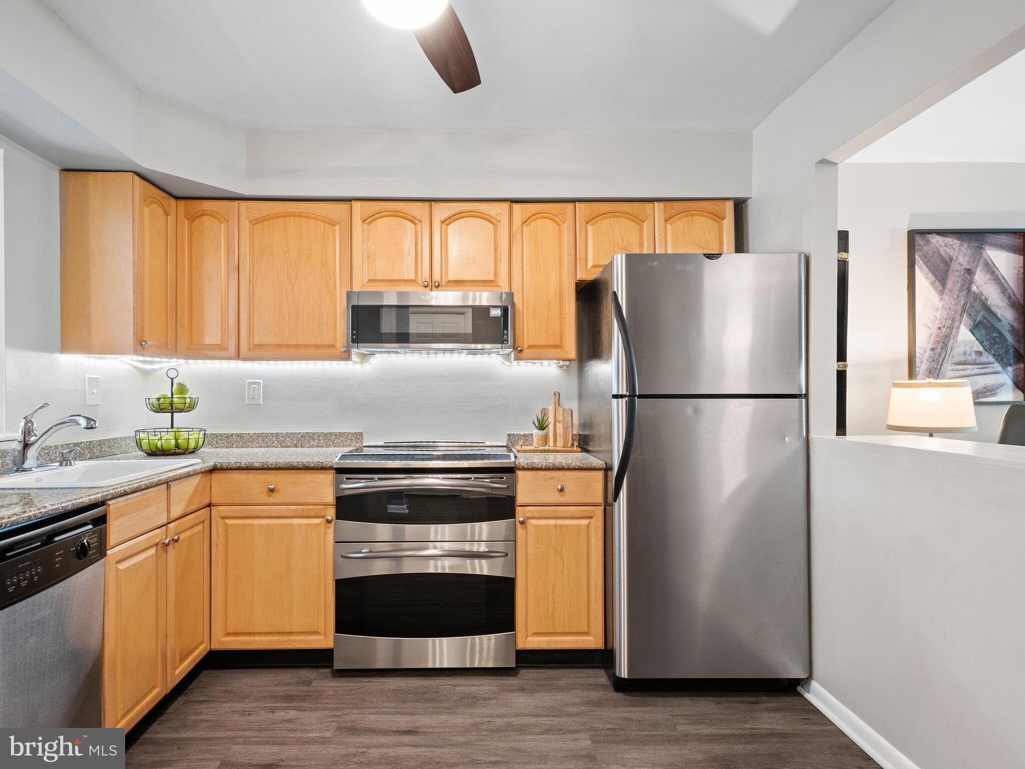 SUMMIT HOUSE - Residential