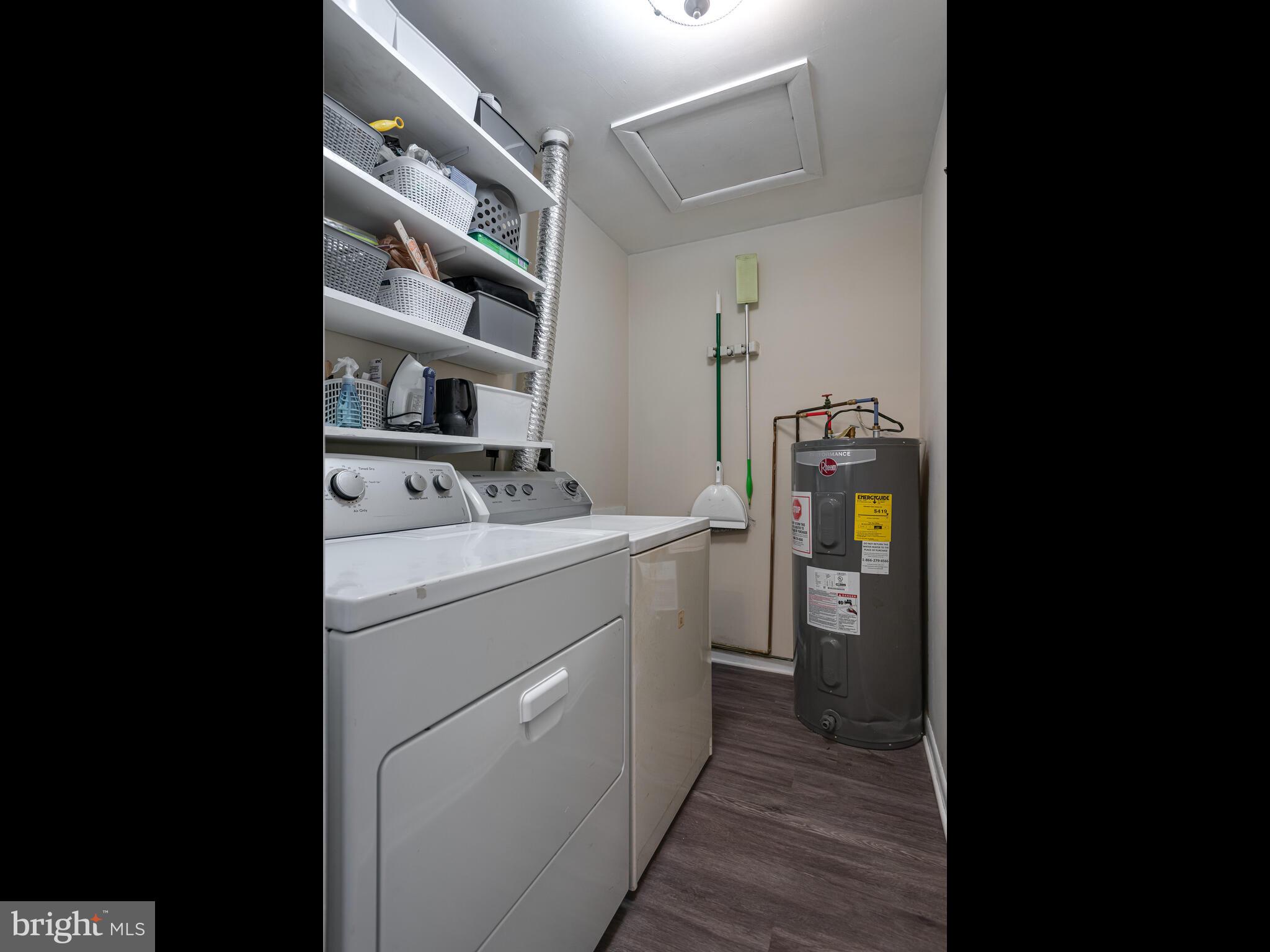 SUMMIT HOUSE - Residential