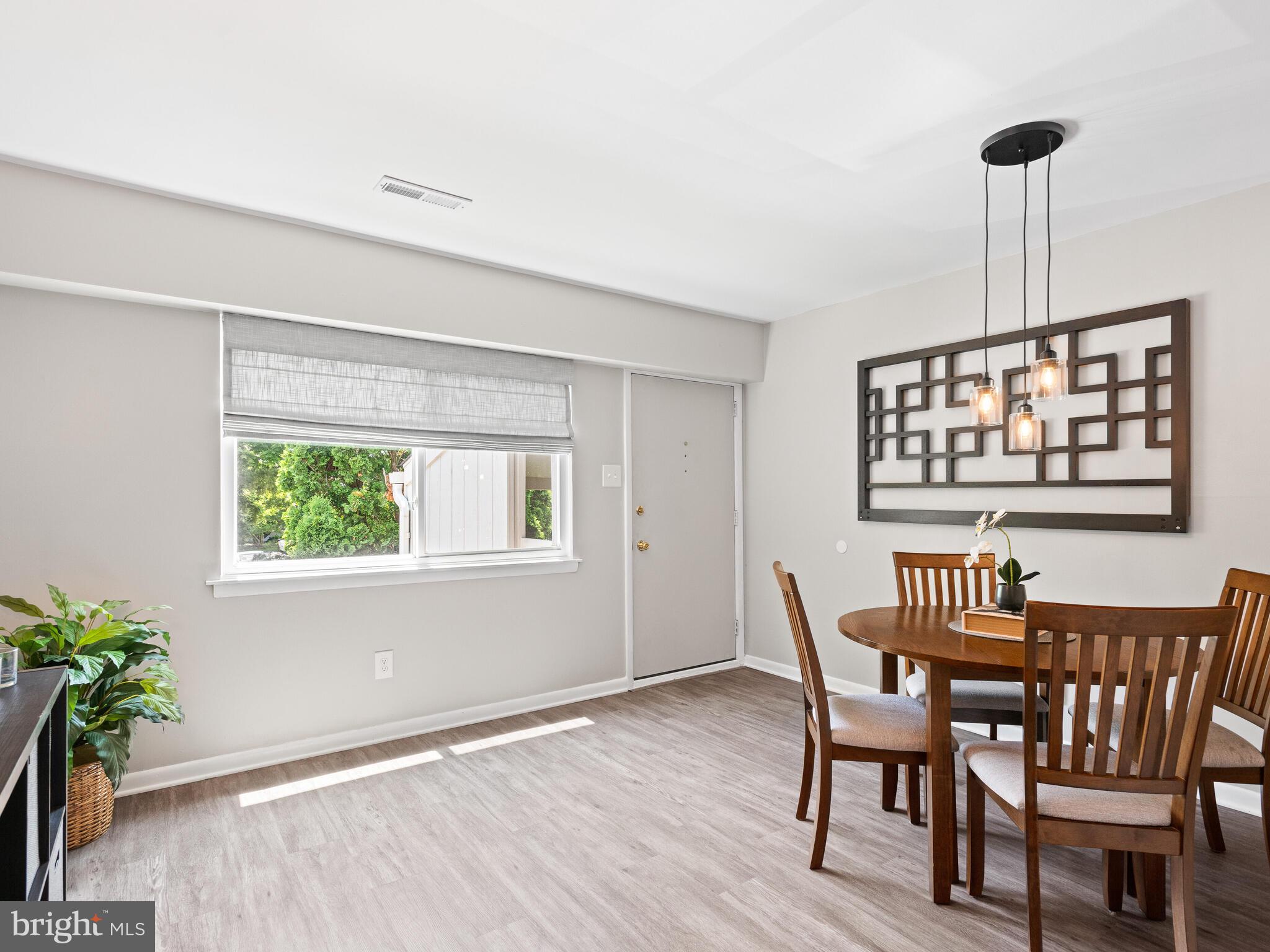 SUMMIT HOUSE - Residential