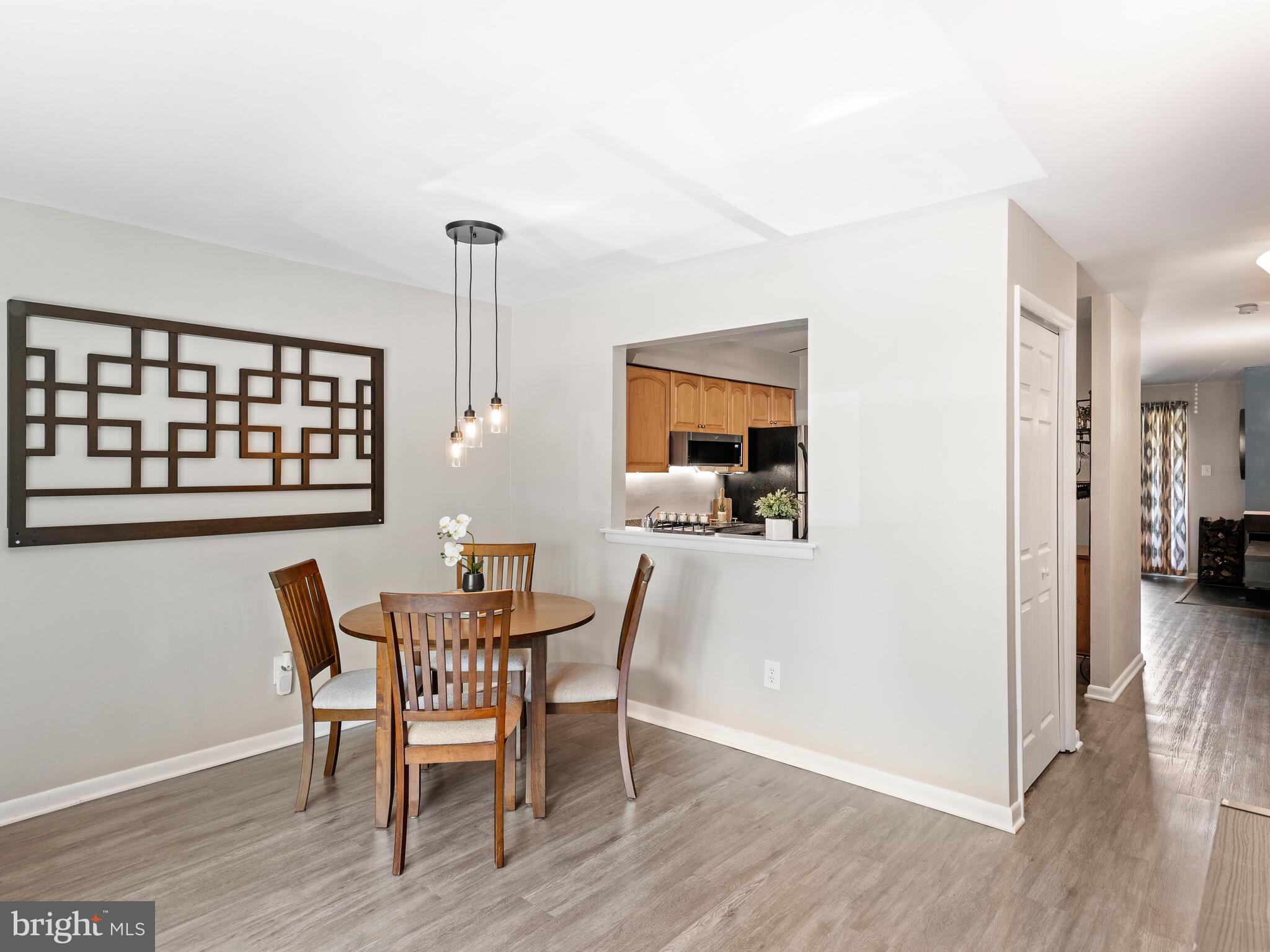 SUMMIT HOUSE - Residential