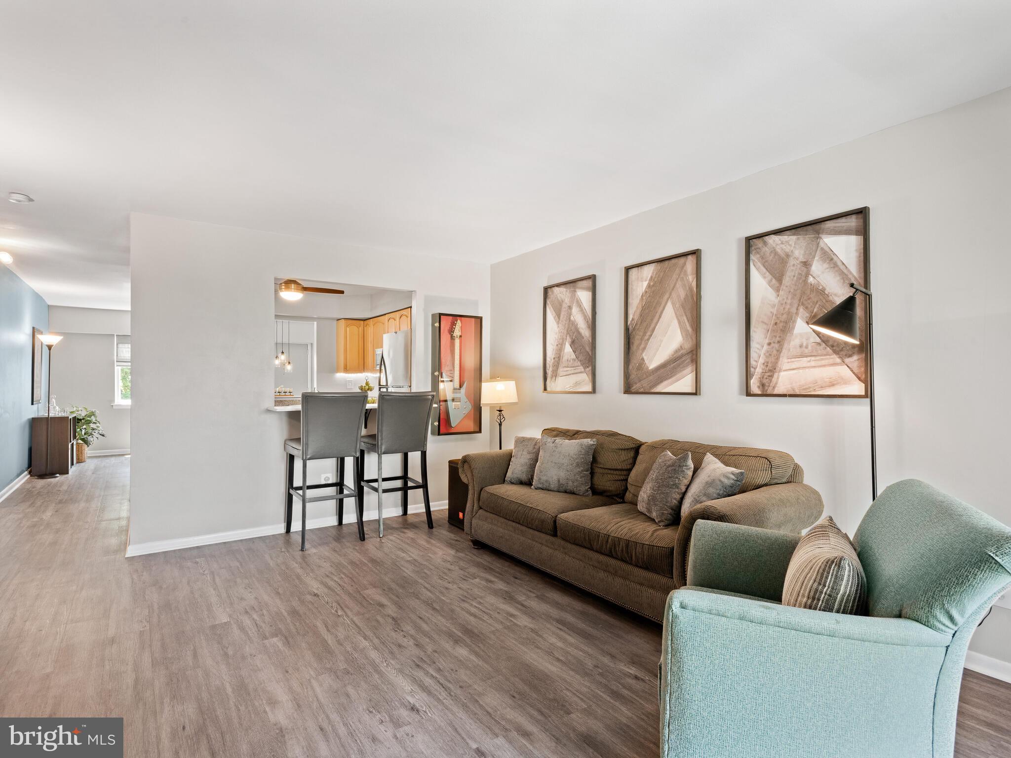 SUMMIT HOUSE - Residential