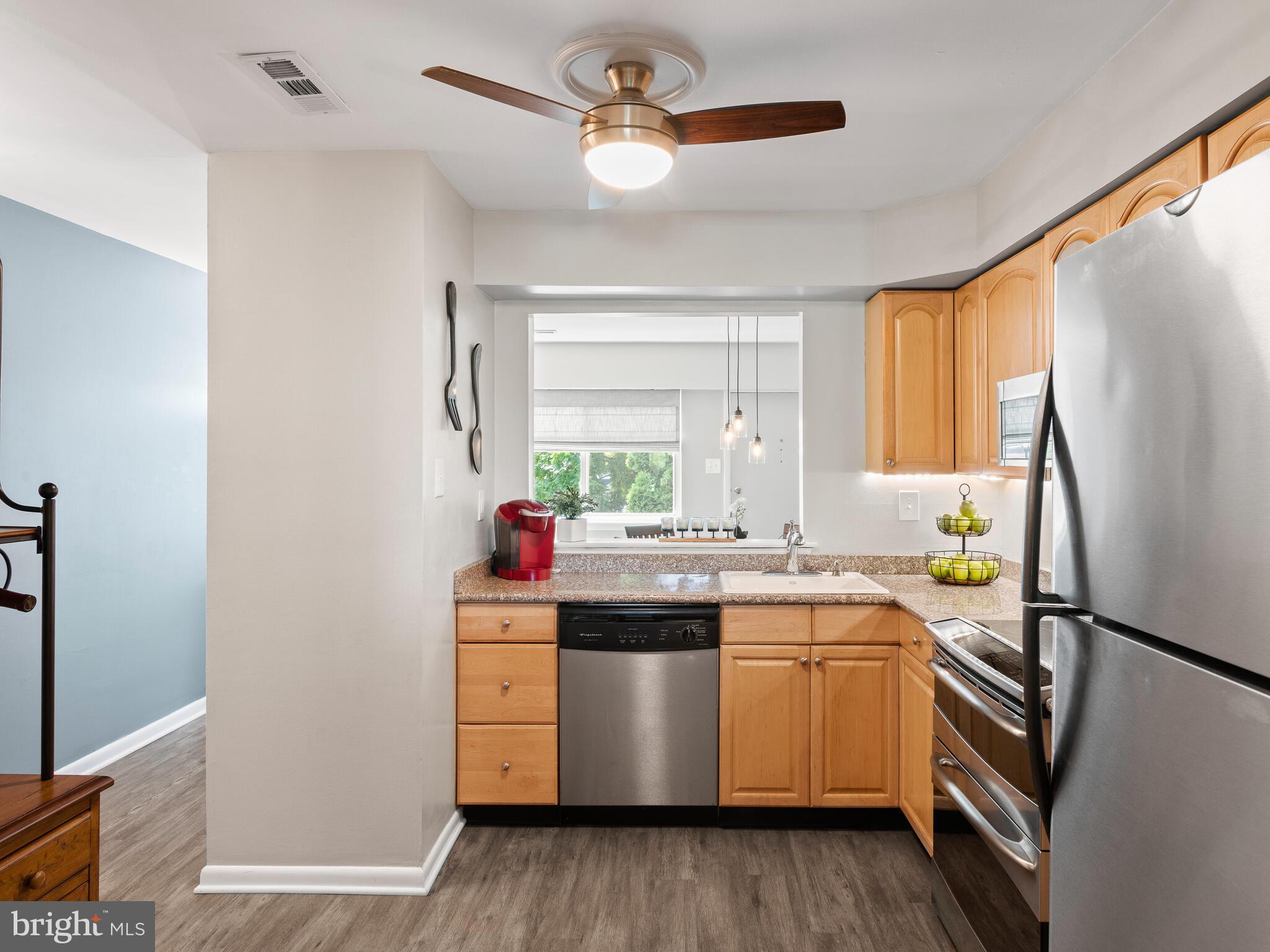 SUMMIT HOUSE - Residential