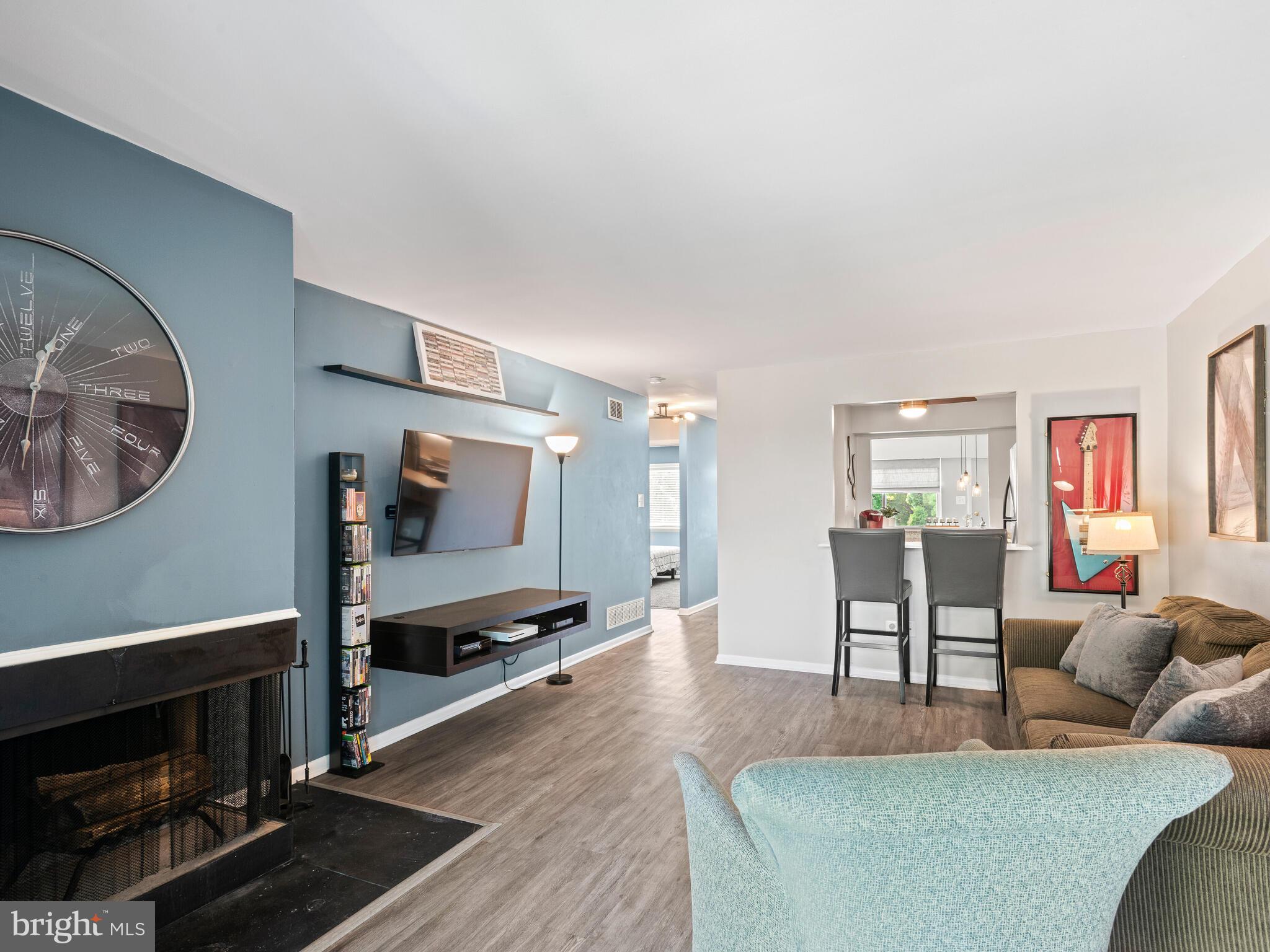 SUMMIT HOUSE - Residential