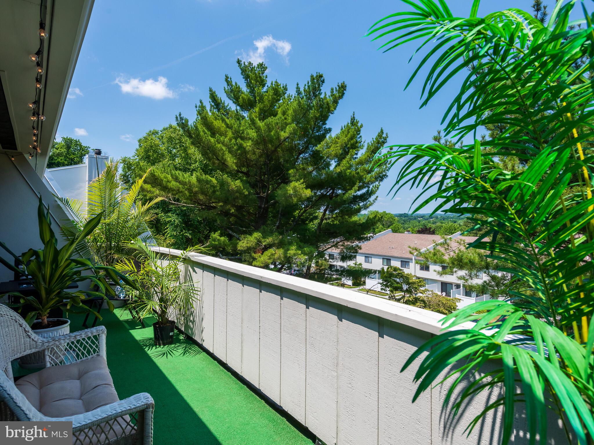 SUMMIT HOUSE - Residential